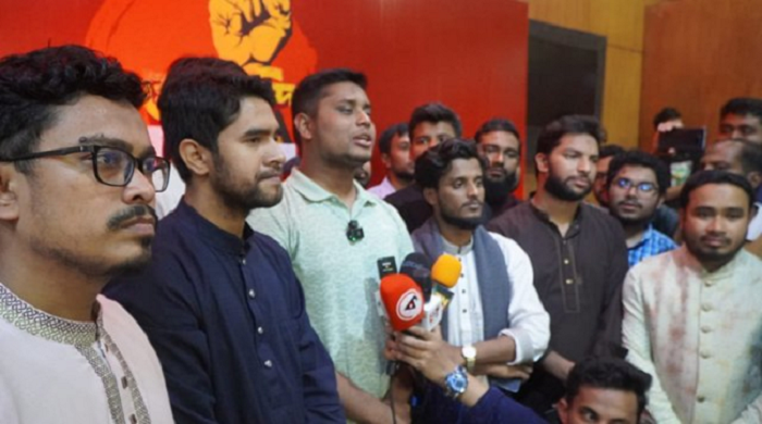 ফ্রেমে বন্দি ৩৬ জুলাই : দর্শকদের উপচে পড়া ভিড়, বাড়ানো হল সময়