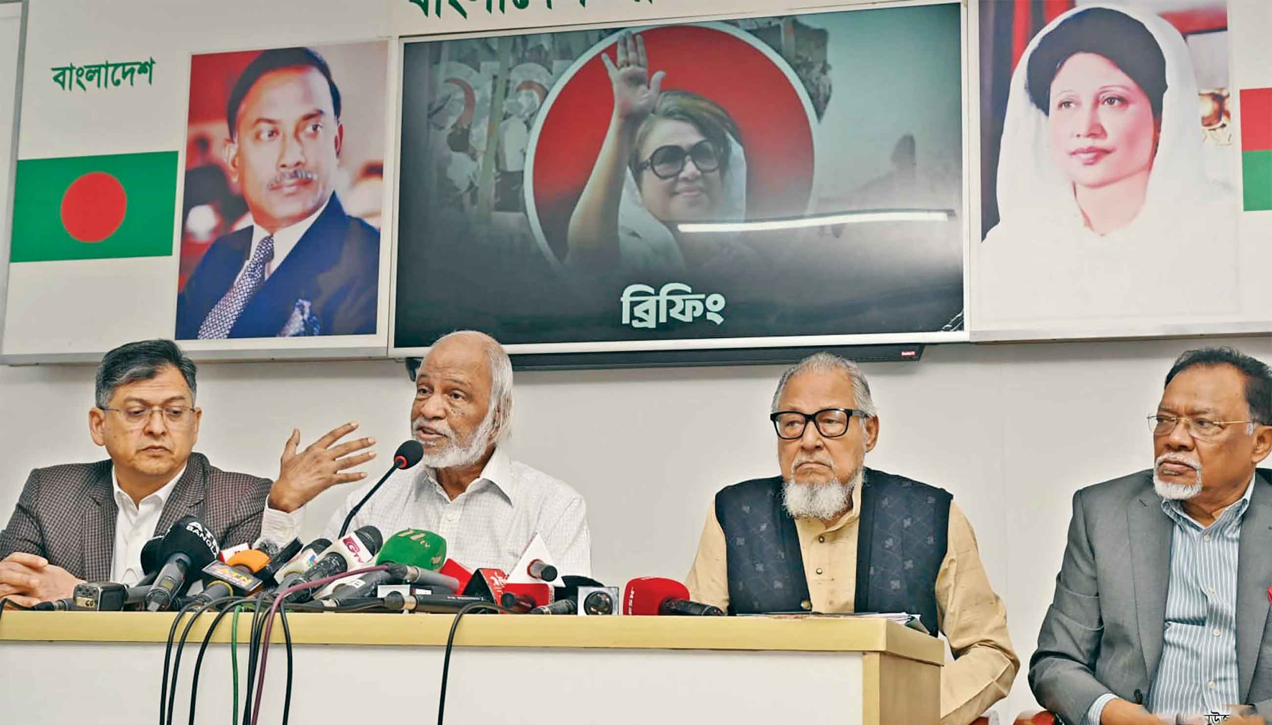 'বাড়ি বাড়ি যাওয়া নয় আপগ্রেড' চায় বিএনপি
