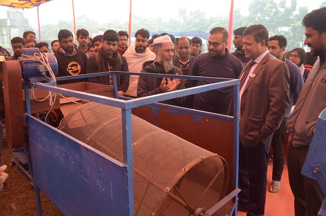 বেরোবিতে কৃষি যন্ত্রপাতি প্রতিভা অন্বেষণ শীর্ষক সেমিনার ও প্রদর্শনী মেলা অনুষ্ঠিত