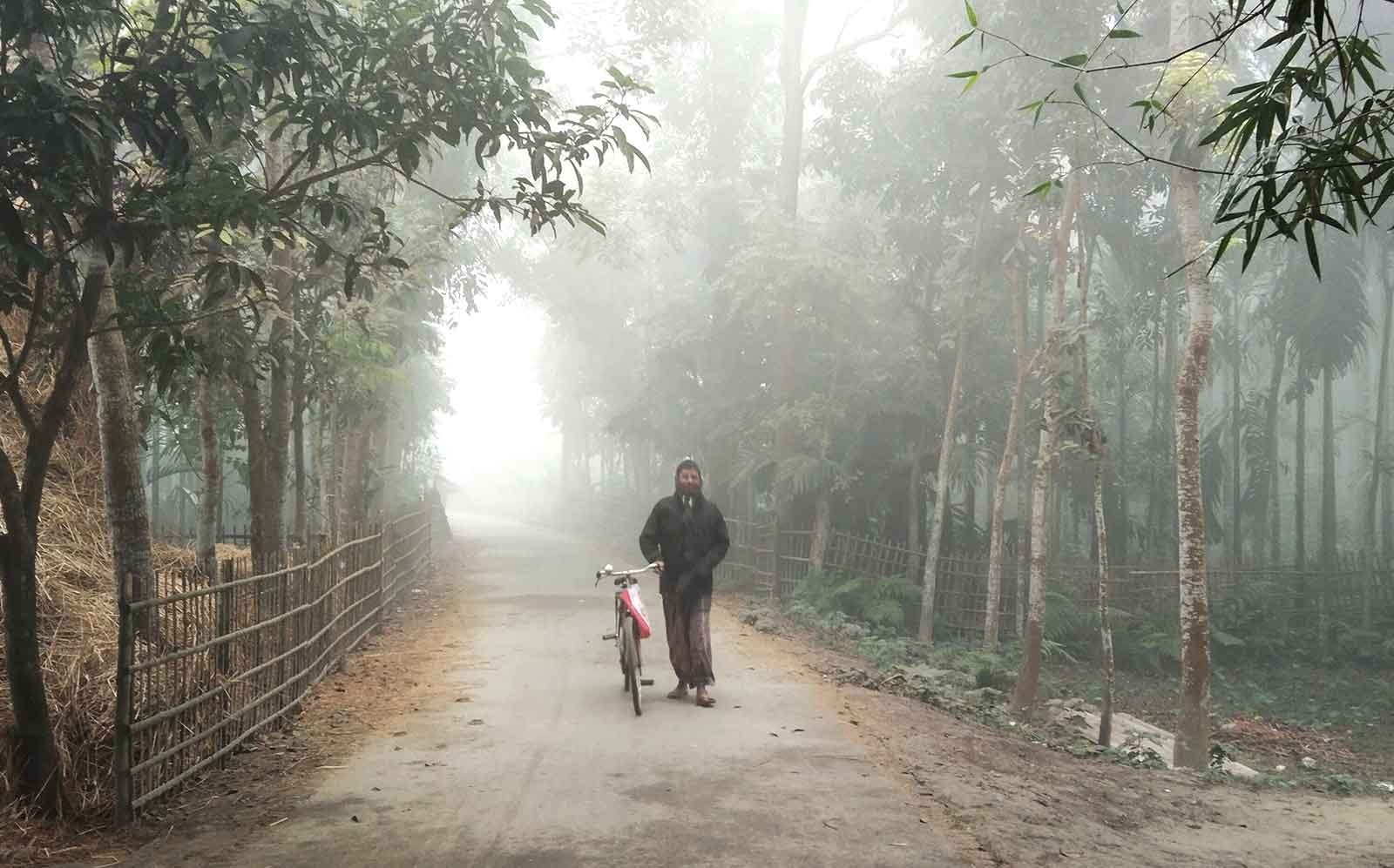 জবুথবু উত্তরাঞ্চলবাসী জেঁকে বসেছে শীত