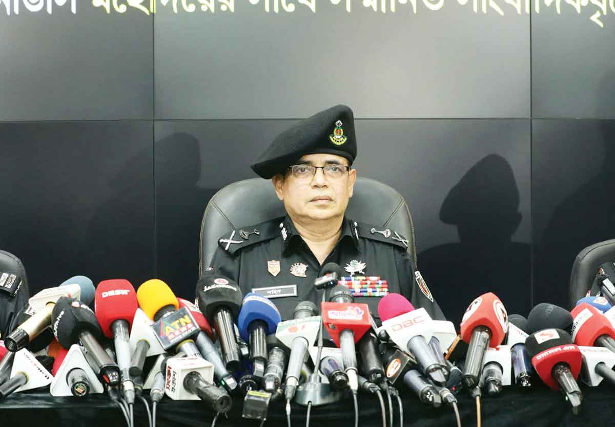 আয়নাঘর, গুম-খুন স্বীকার করলর্ যাব, চাইল ক্ষমা