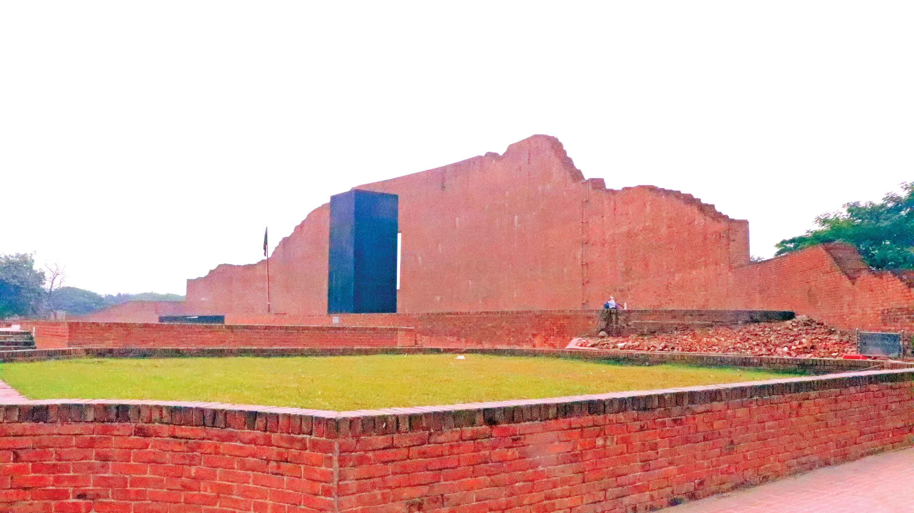 ক্ষত-বিক্ষত হৃদয়ের অমোচনীয় বেদনার দিন