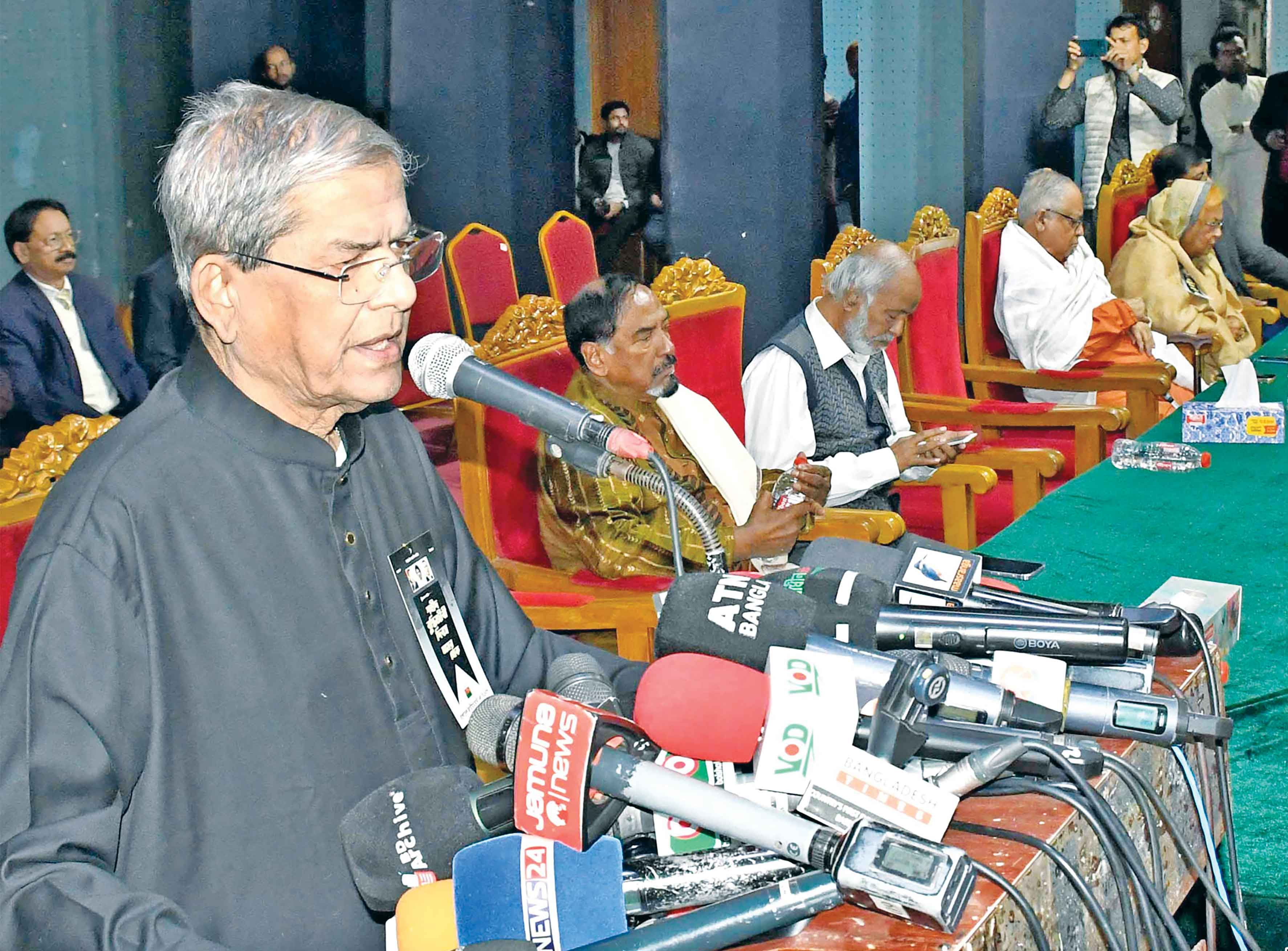 একাত্তর আমাদের ভুলে গেলে চলবে না