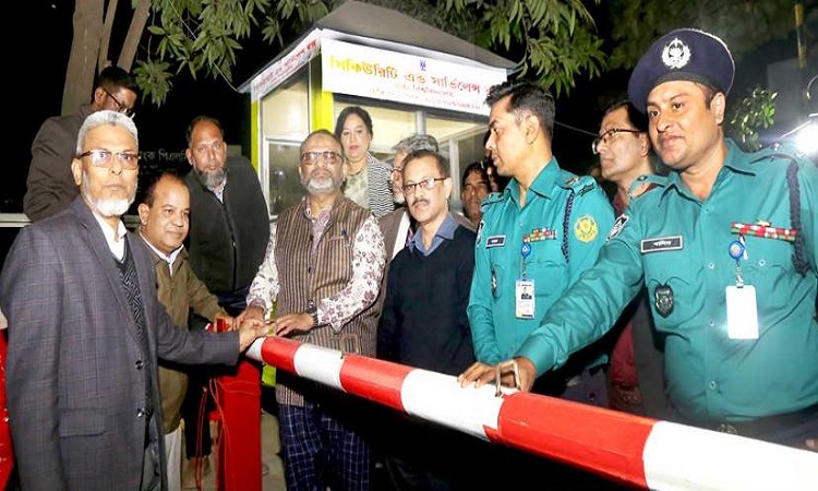 ঢাবিতে গাড়ি প্রবেশ সীমিত রাখার ঘোষণা