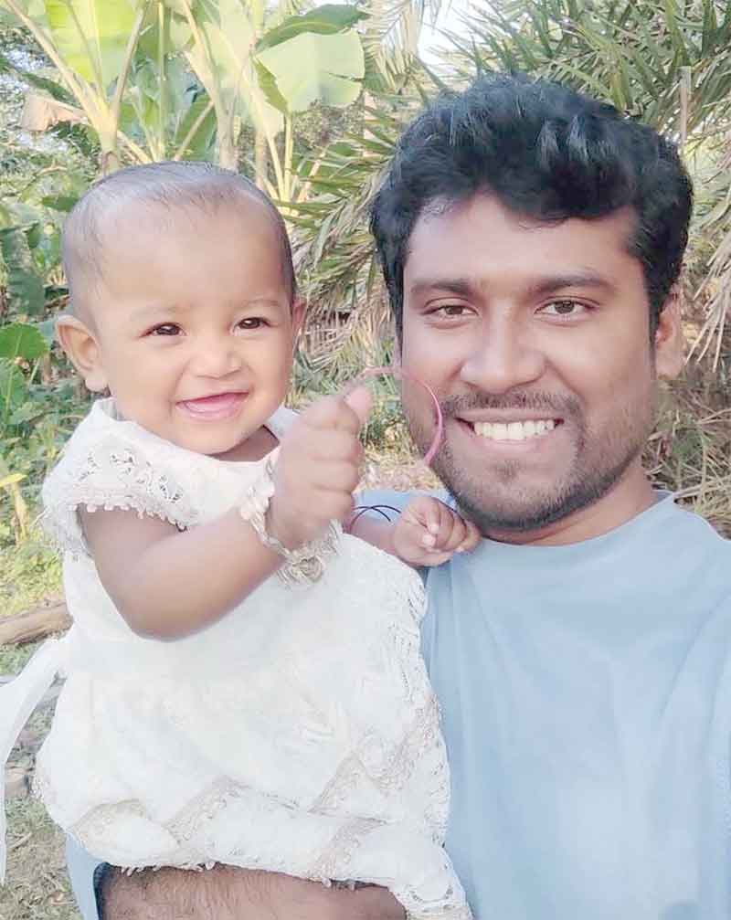 বসতঘরে আগুনে পুড়ল ৯ মাসের আলিজা