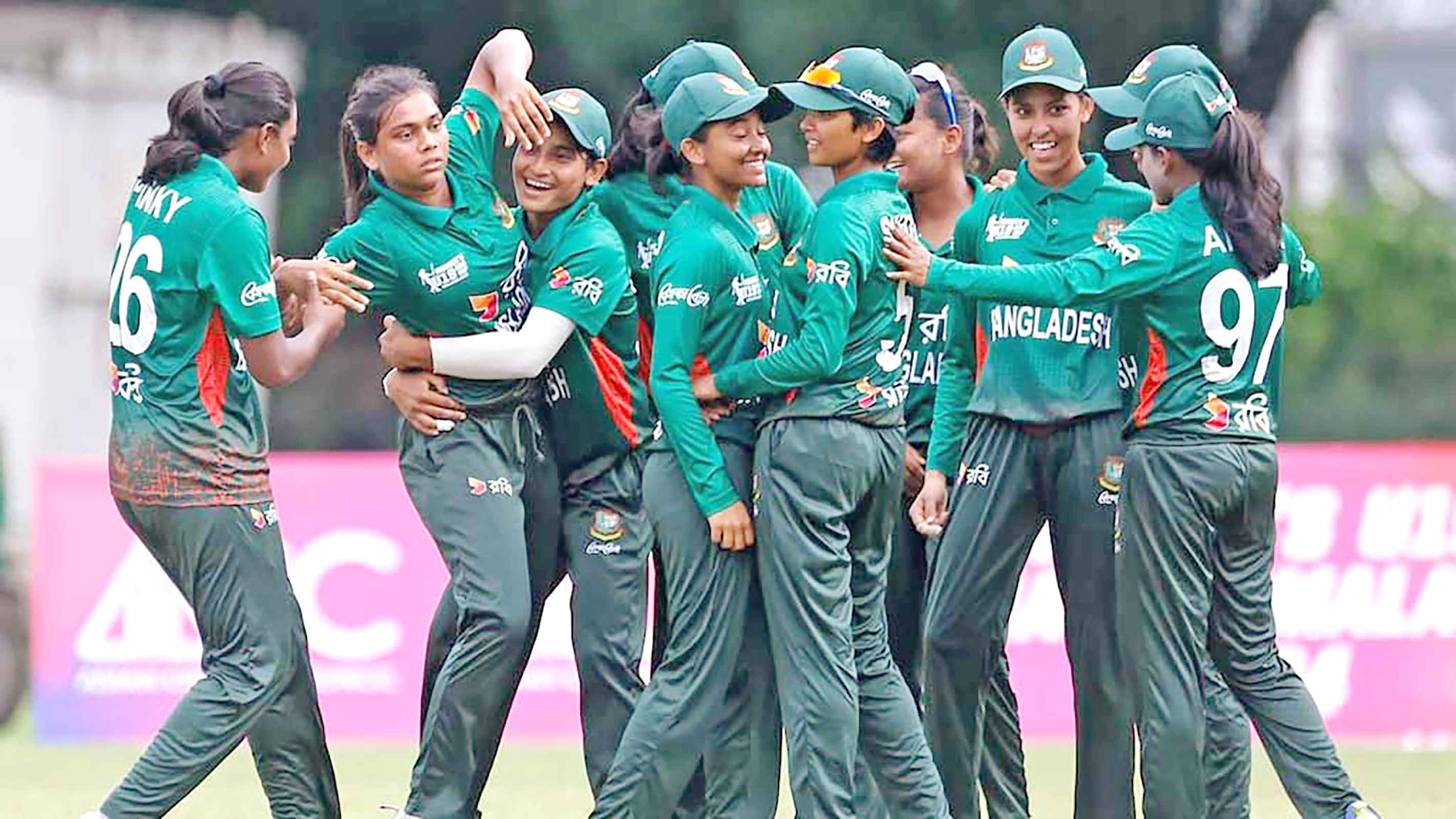অনূর্ধ্ব-১৯ বিশ্বকাপে ফাইনাল খেলার আশা বাংলাদেশের মেয়েদের