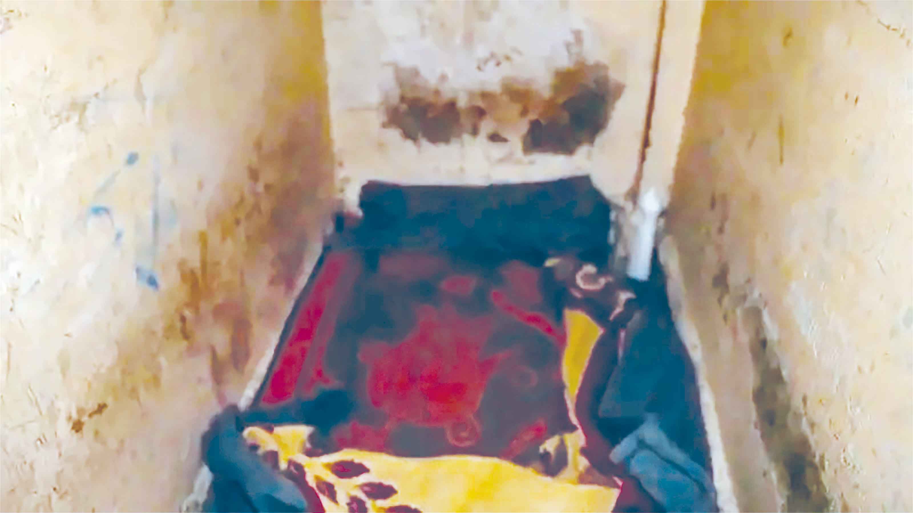 সিরিয়ায় এবার আয়নাঘর