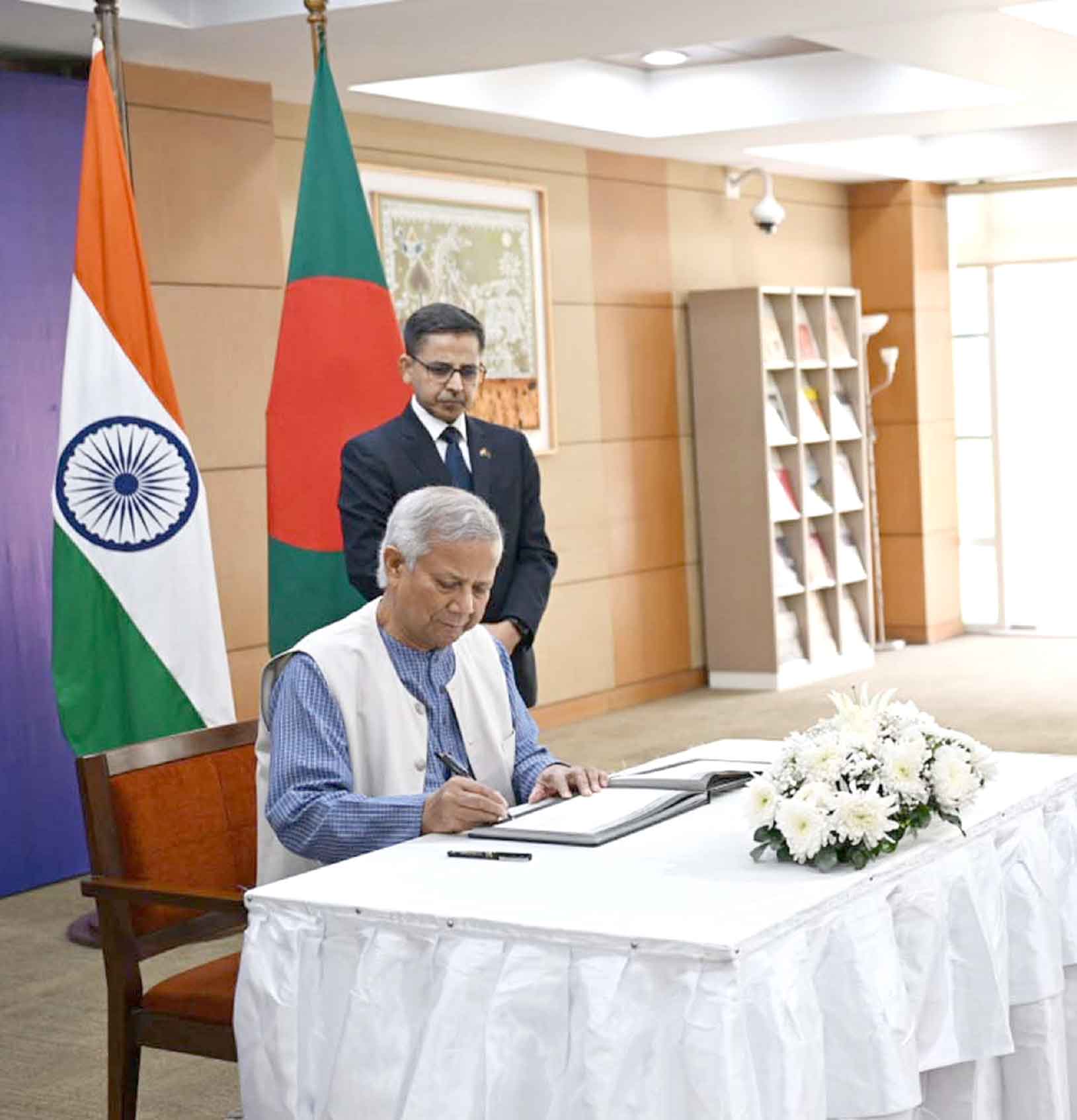 কার্টার ও মনমোহনের প্রতি শ্রদ্ধা জানালেন ড. ইউনূস
