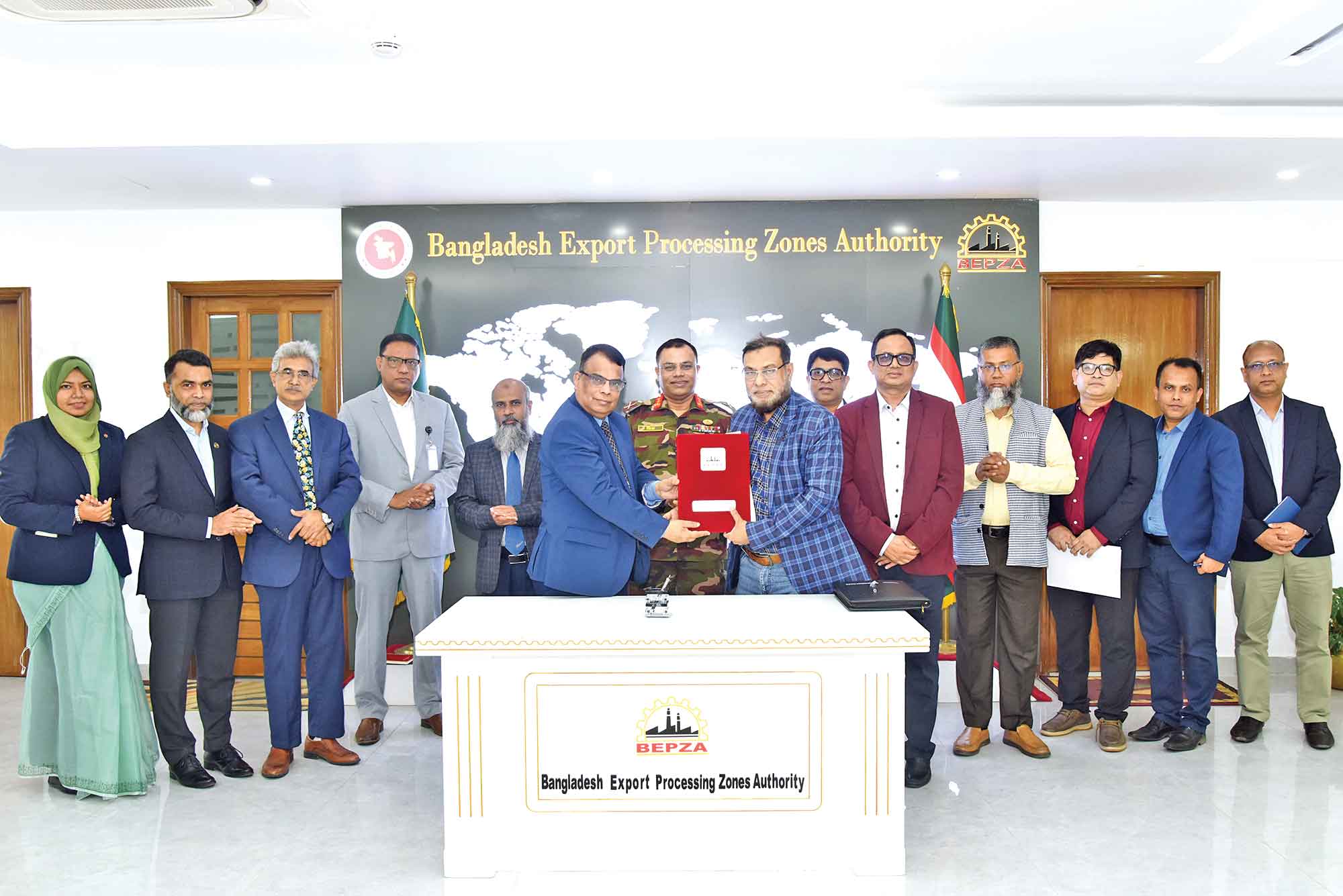 বেপজা অর্থনৈতিক অঞ্চলে এক্সেসরিজ তৈরির কারাখানা স্থাপনে চুক্তি