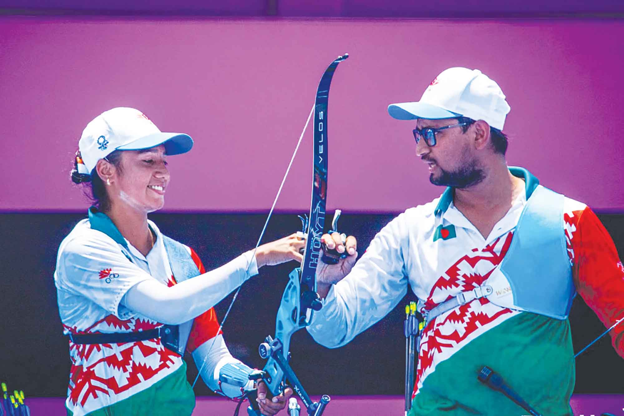 'উজ্জ্বল ভবিষ্যতের আশায়' যুক্তরাষ্ট্রে পাড়ি জমালেন রোমান-দিয়া