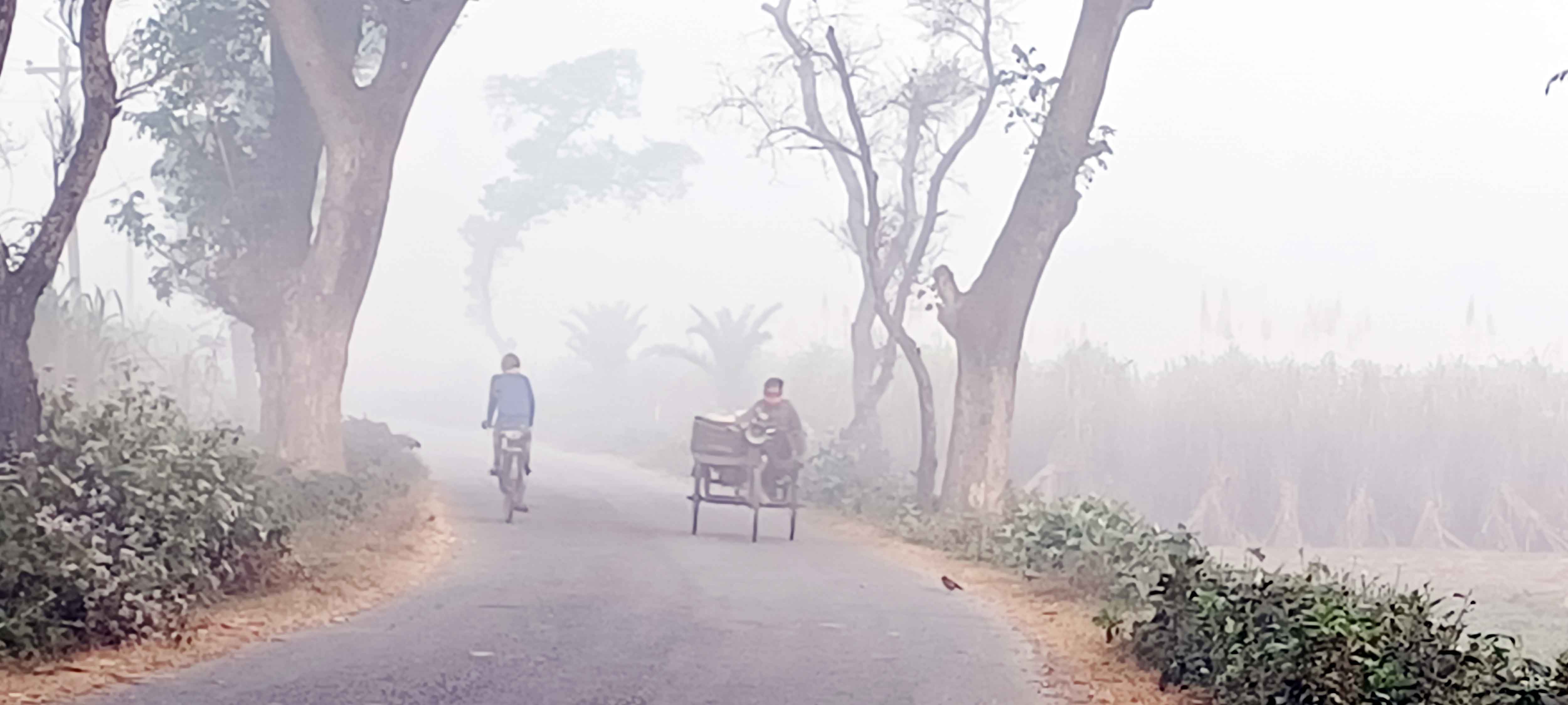 হাঁড় কাঁপানো শীতে জবুথবু জনজীবন