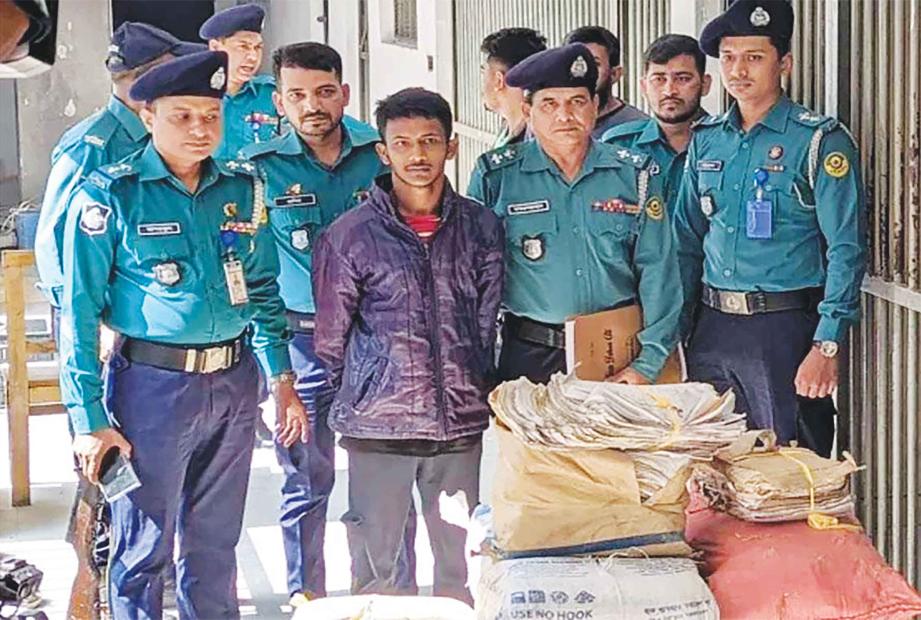 গায়েব হওয়া নথি ভাঙারি দোকান থেকে উদ্ধার