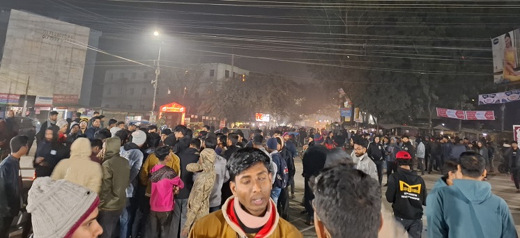 বেরোবিতে দুই বিভাগের শিক্ষার্থীদের মধ্যে সংঘর্ষ