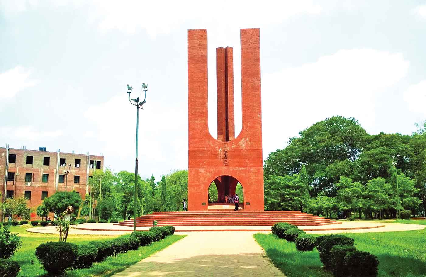 সফলতার ৫৫ বছরে জাবি