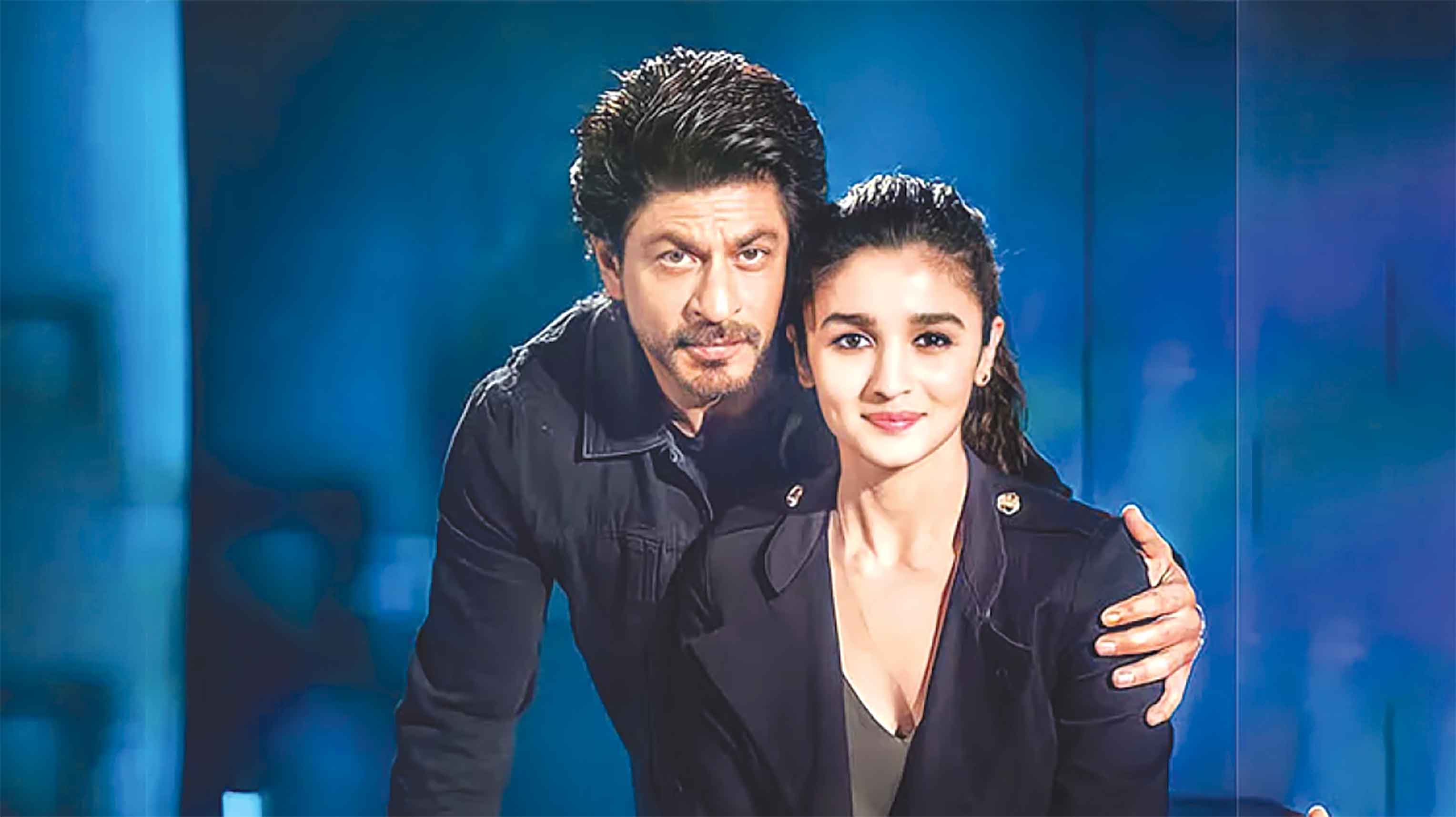 আলিয়ার সঙ্গে সিনেমার প্রস্তাব ফিরিয়ে দিলেন শাহরুখ