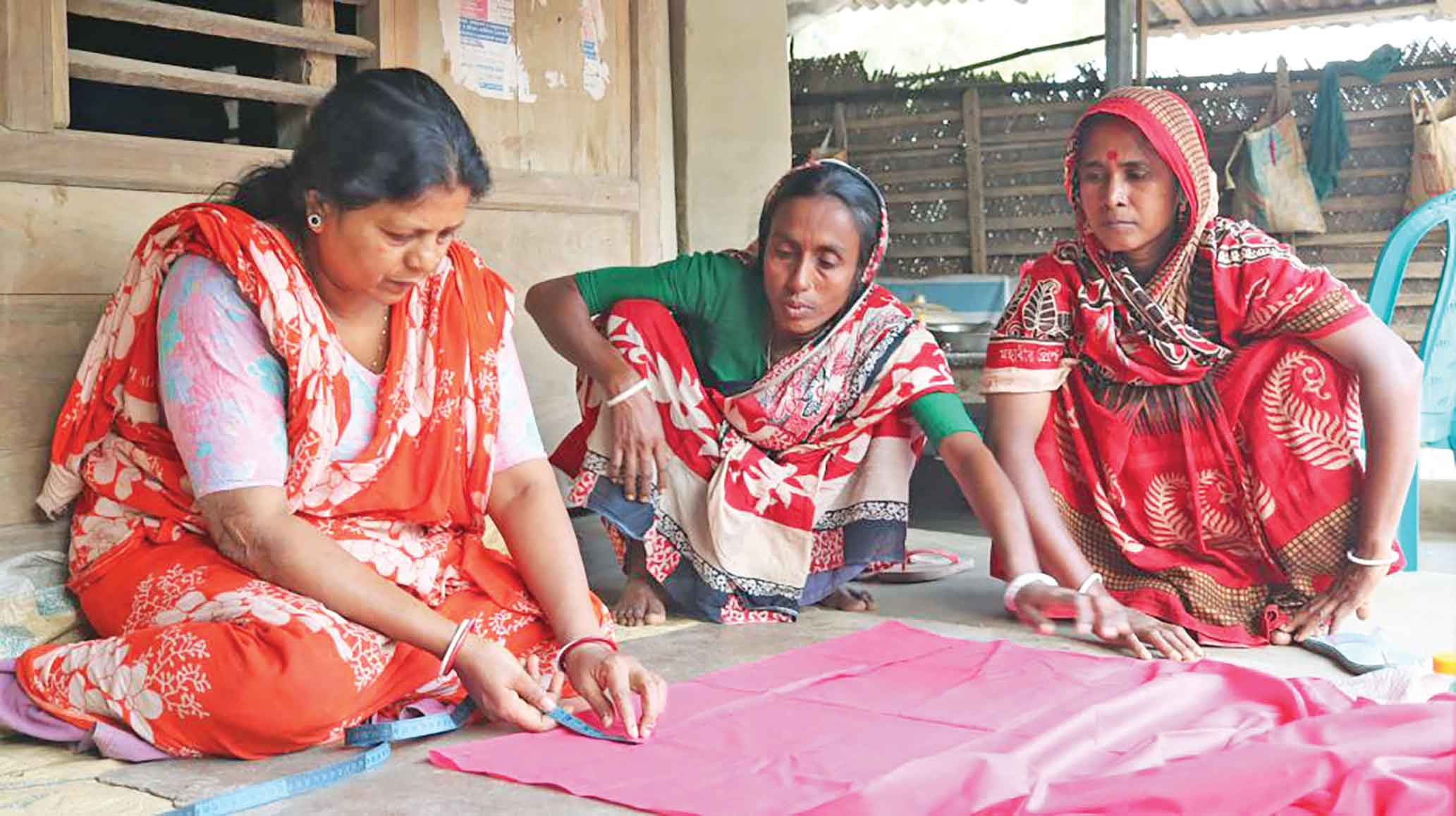 অর্থনৈতিক উন্নয়নে গ্রামীণ নারী সমাজের অবদান
