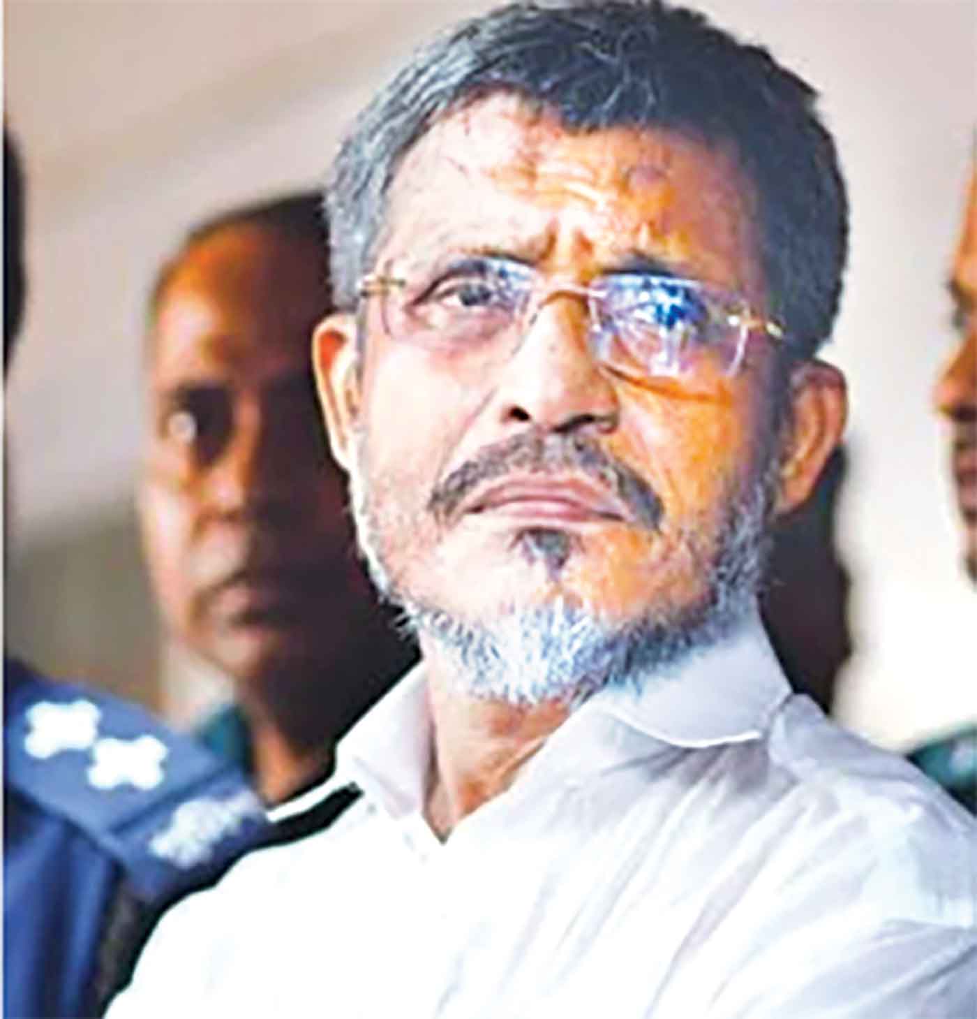 ১০ ট্রাক অস্ত্র মামলায় বাবরসহ ৫ জন খালাস