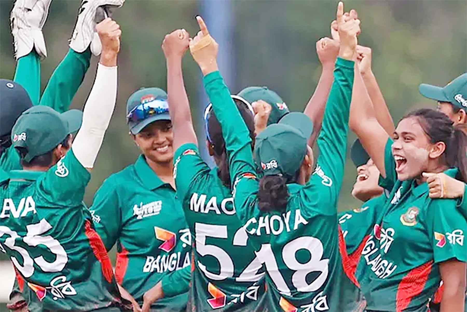 সুপার ওভারে ইংল্যান্ডকে হারাল বাংলাদেশের মেয়েরা
