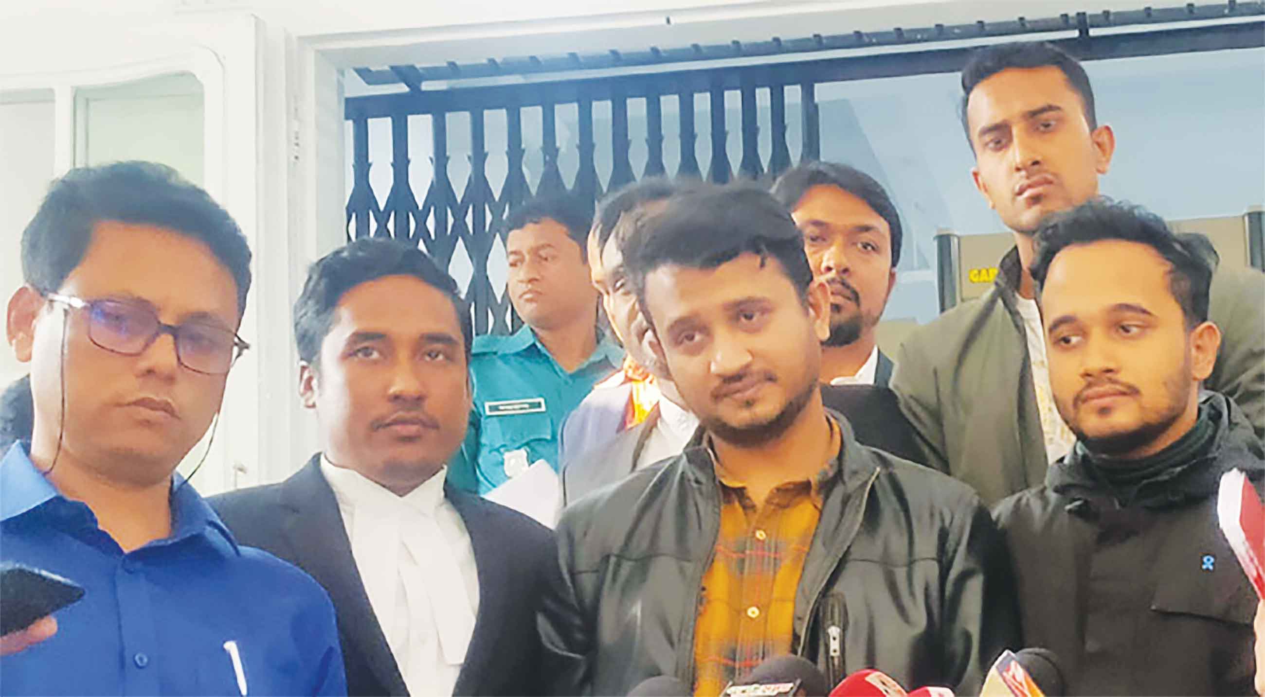 মুগ্ধকে পুলিশই গুলি করেছিল দাবি স্নিগ্ধের