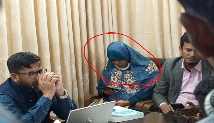 সনদ তুলতে এসে জবিতে ছাত্রলীগের নারী কর্মী আটক