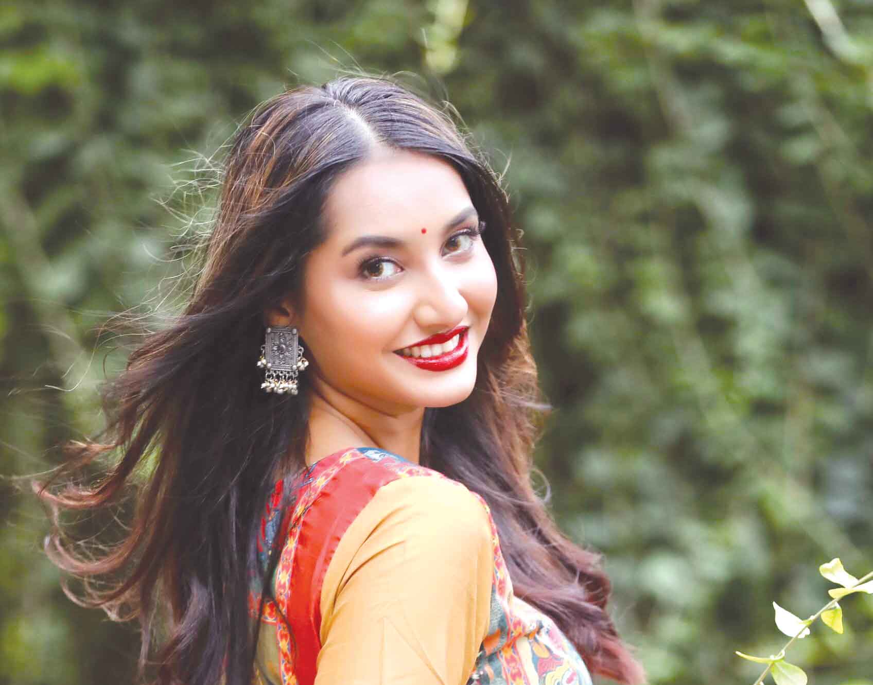 'মনের মাঝে তুমি' দিয়ে ফারিণ খানের বাজিমাত