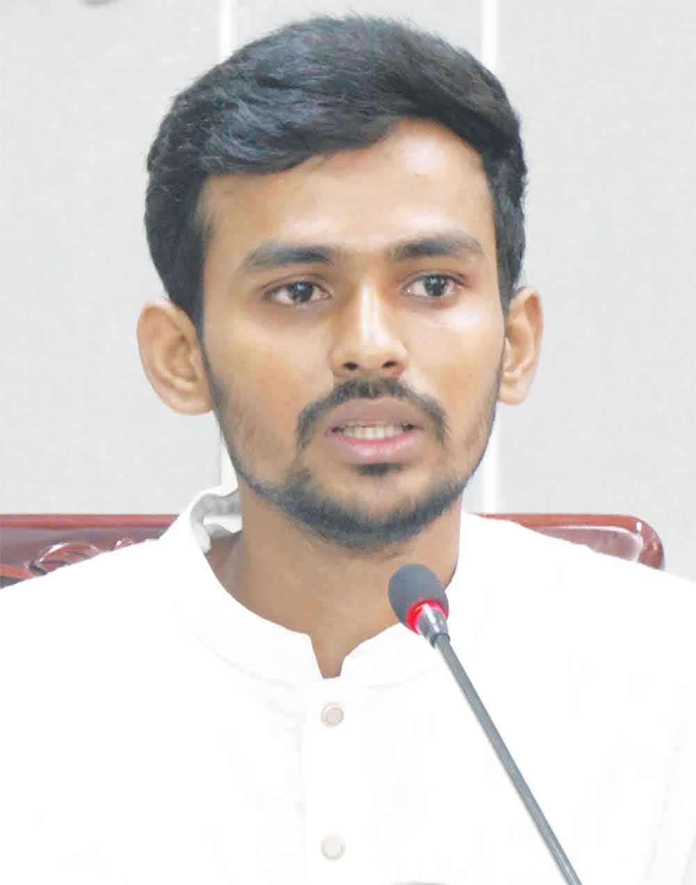 উপদেষ্টারা কেউ রাজনীতি করলে সরকার থেকে বের হয়েই করবে আসিফ মাহমুদ