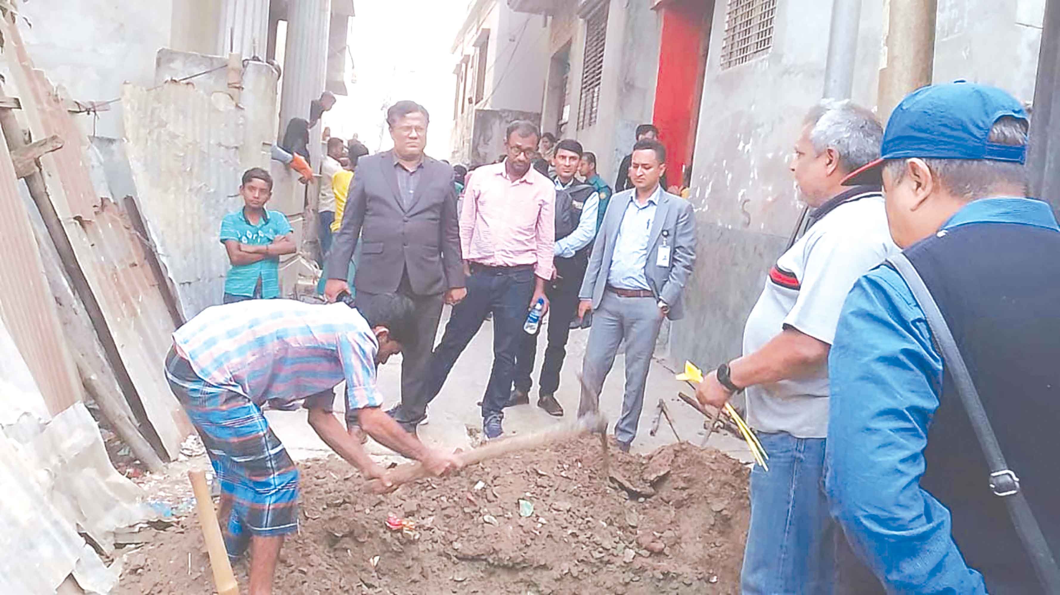 মানিকনগর ও রামপুরায় অবৈধ গ্যাস সংযোগ বিচ্ছিন্ন, লক্ষাধিক টাকা জরিমানা আদায়