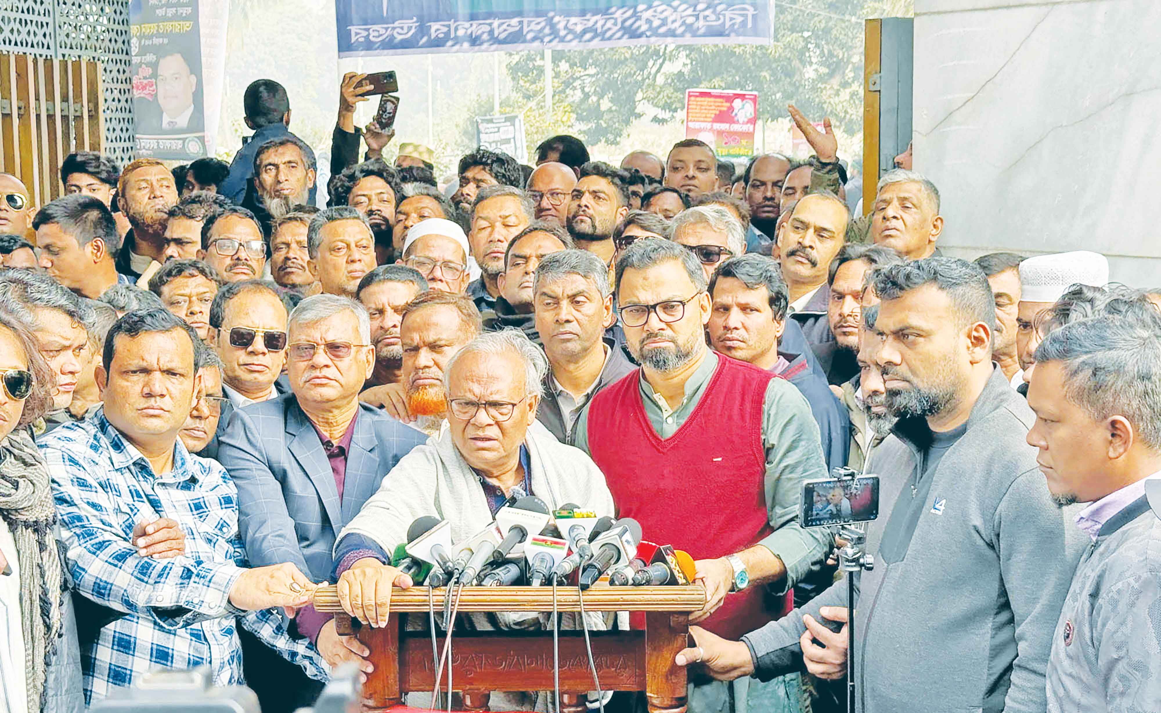 নির্বাচন নিয়ে সরকারের এত গড়িমসি কেন, প্রশ্ন রিজভীর