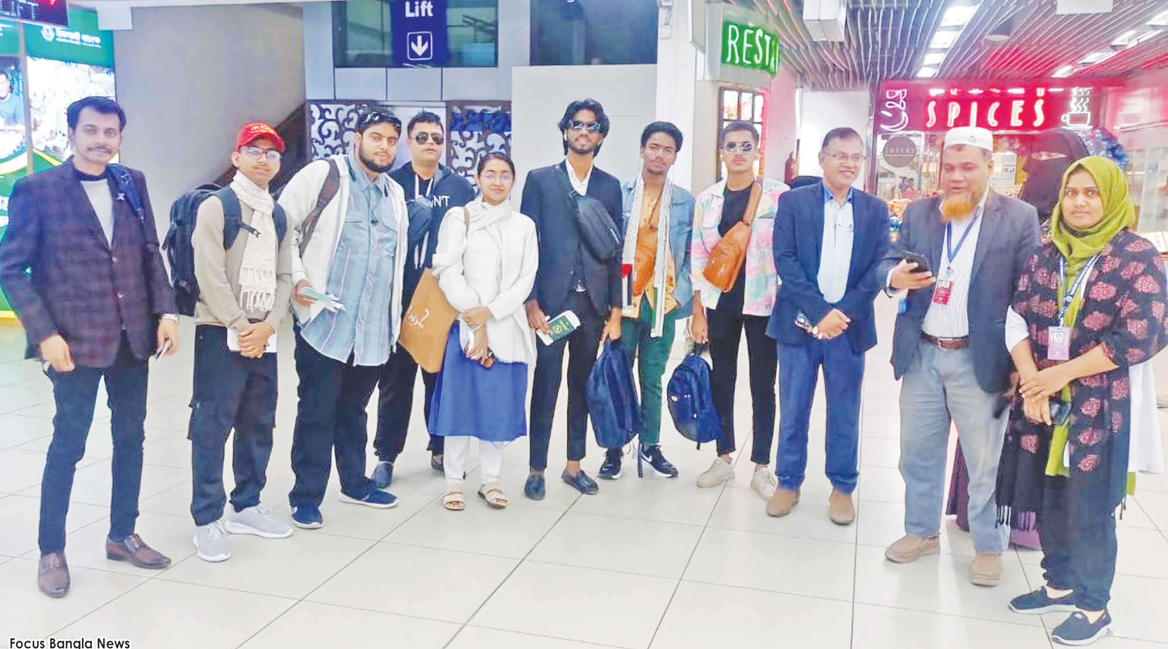 জুলাই অভু্যত্থানে আহত ৭ জনকে পাঠানো হলো সিঙ্গাপুরে