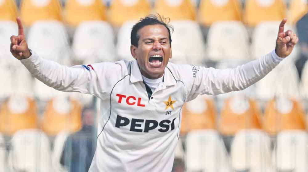 হ্যাটট্রিকে রেকর্ড গড়েছেন নোমান