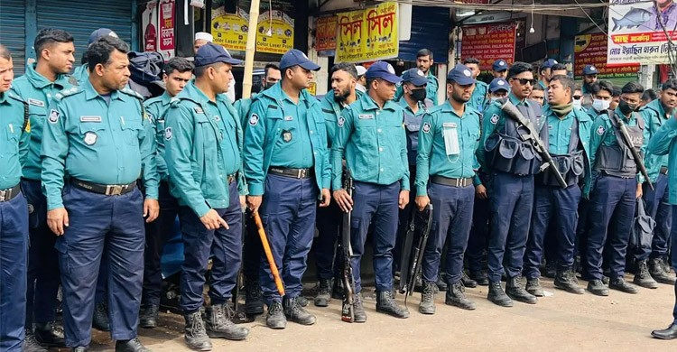 ঢাবির আশপাশে অতিরিক্ত পুলিশ মোতায়েন
