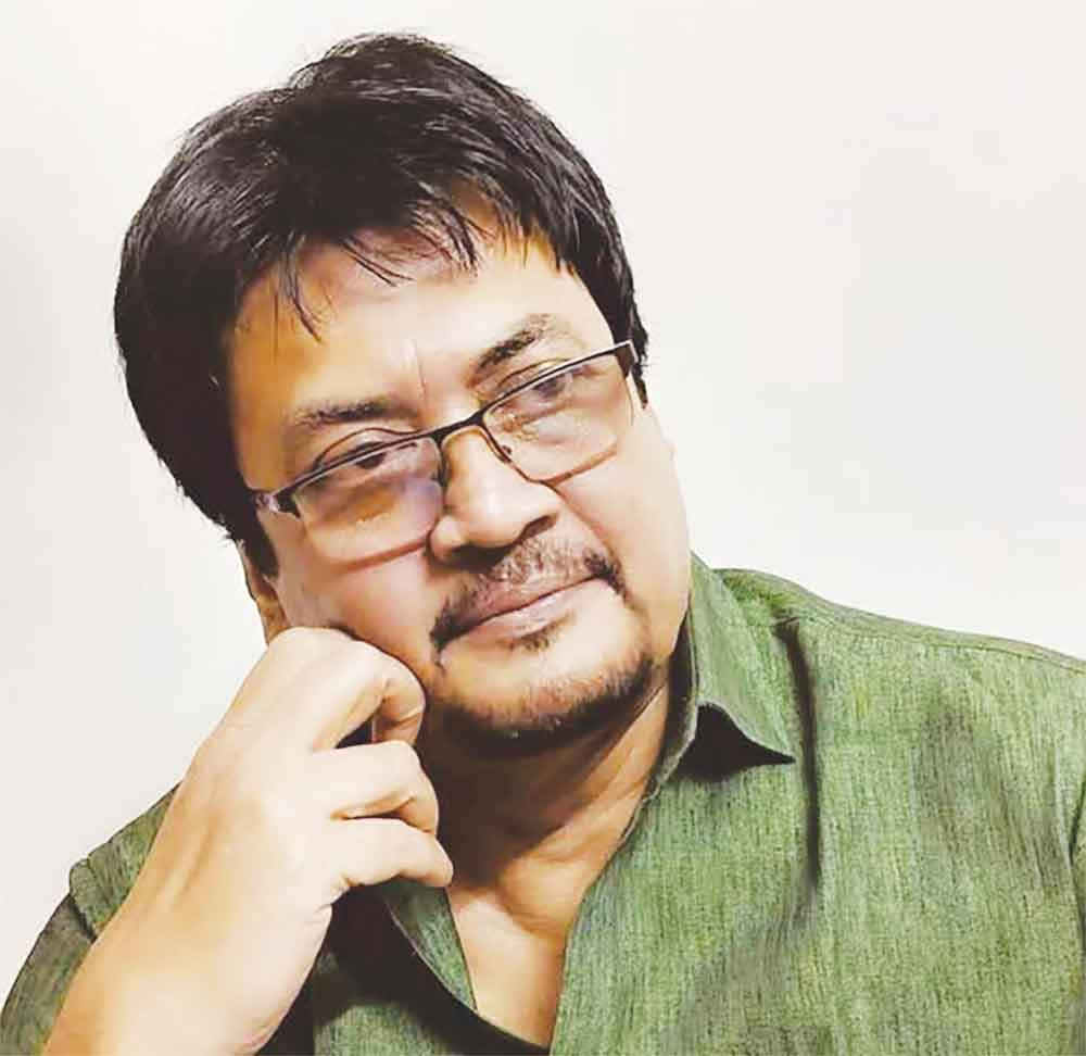 বাংলা একাডেমি পুরস্কার 'প্রত্যাখ্যান' করলেন সেলিম মোরশেদ