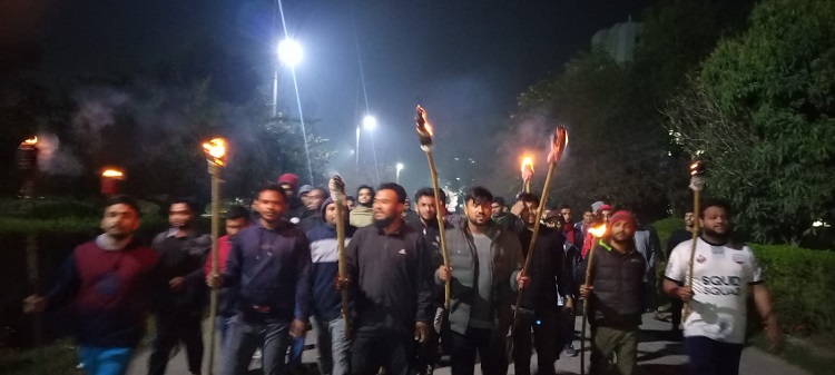 মধ্যরাতে উত্তাল যবিপ্রবি
