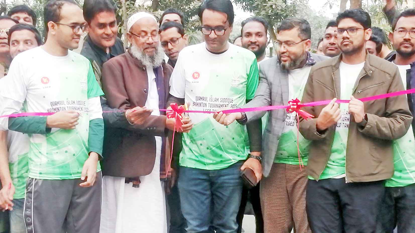 টাঙ্গাইলে কামরুল ইসলাম সিদ্দিক ব্যাডমিন্টন টুর্নামেন্টের উদ্বোধন