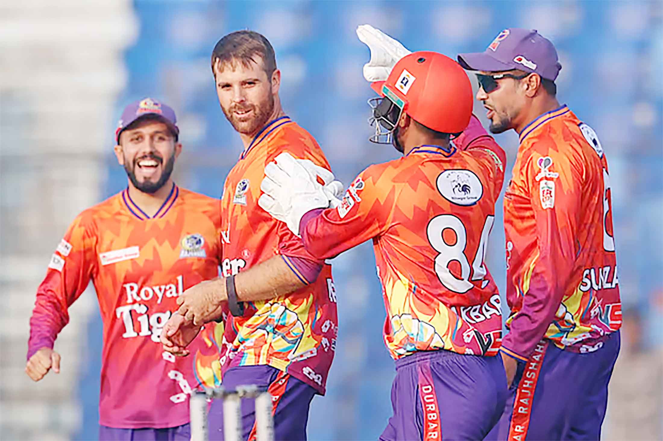 টাকা না পাওয়ায় দেশে ফিরতে পারছেন না রাজশাহীর বিদেশি ক্রিকেটাররা