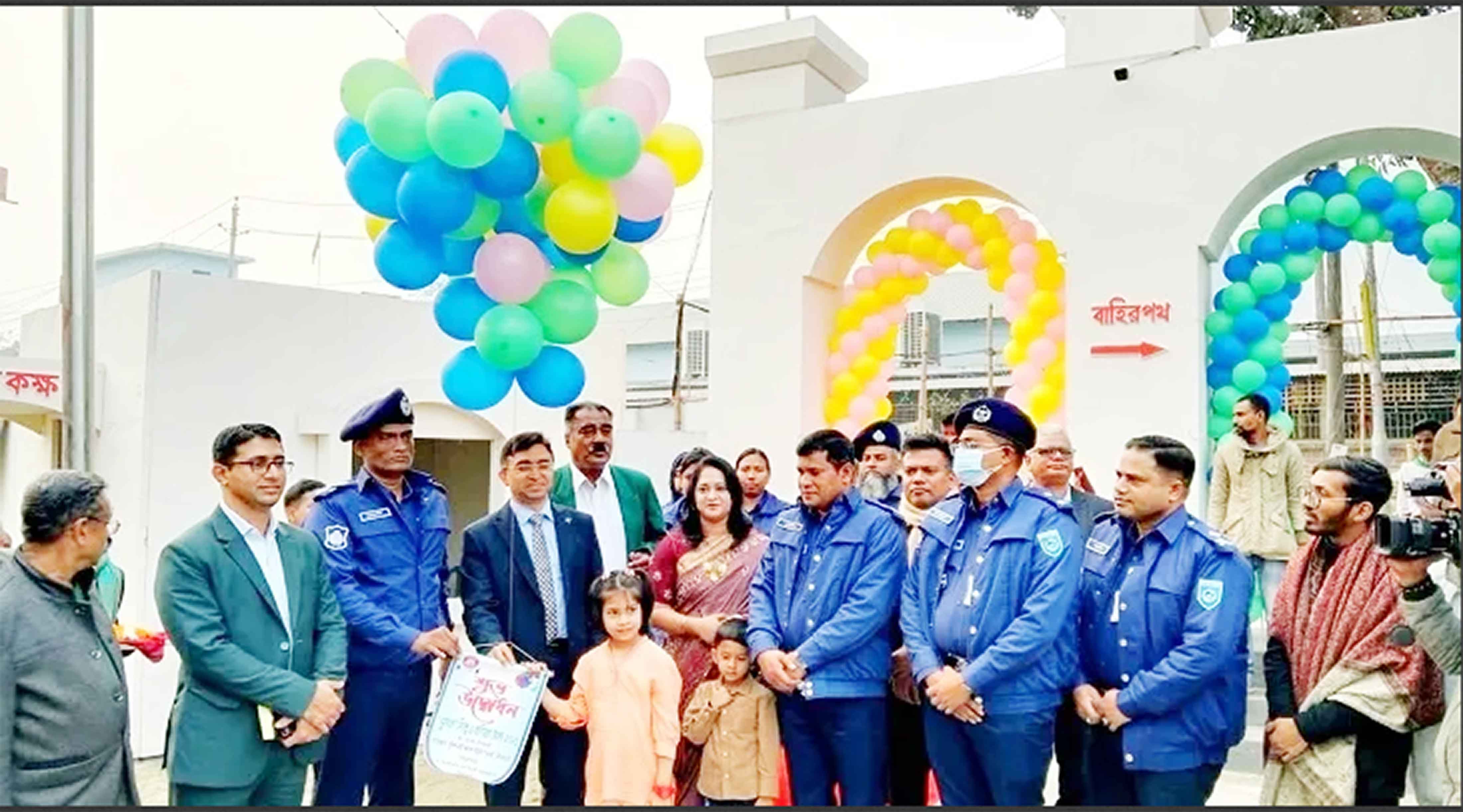 নীলফামারীতে পুনাকের মাসব্যাপী শিল্প-পণ্য মেলা উদ্বোধন