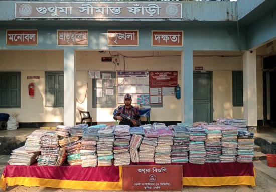 পরশুরামে ৩২ লাখ টাকার ভারতীয় কাপড় জব্দ করেছে বিজিবি