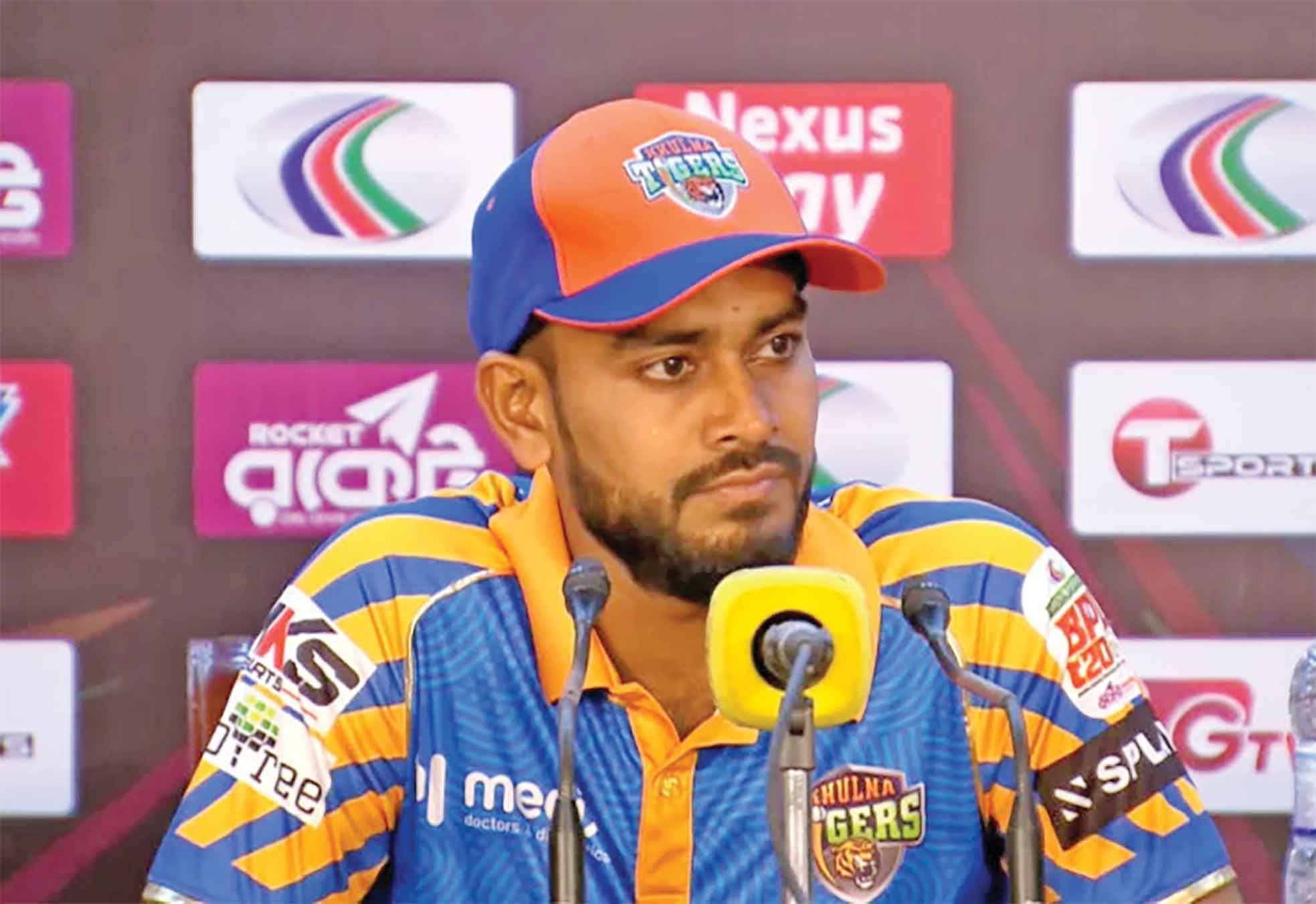 খুলনার বাদ পড়ার কারণ জানালেন মিরাজ