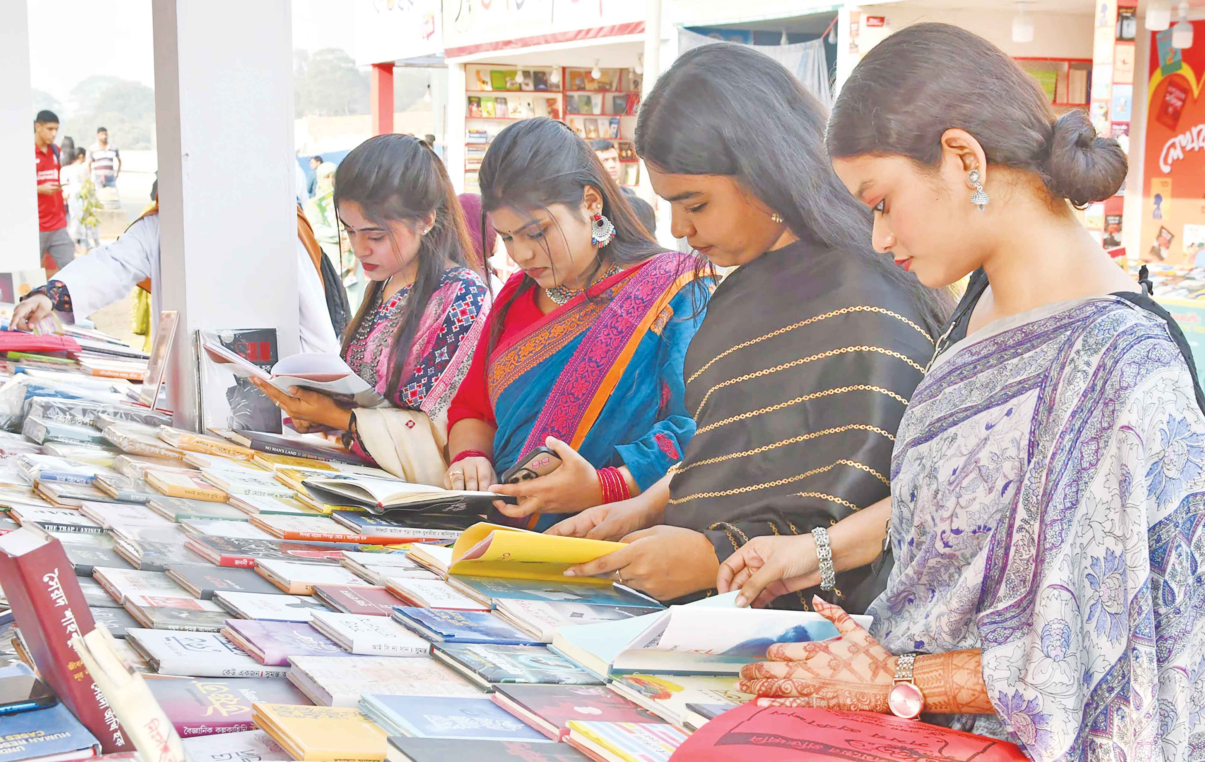 জুলাই অভু্যত্থান নিয়ে শতাধিক বই প্রকাশ