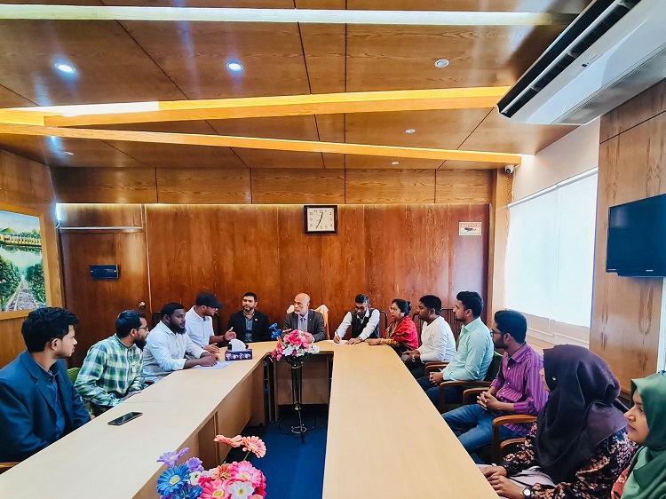 ছাত্রলীগের বিচার চেয়ে বাকৃবি ছাত্রদলের স্মারকলিপি