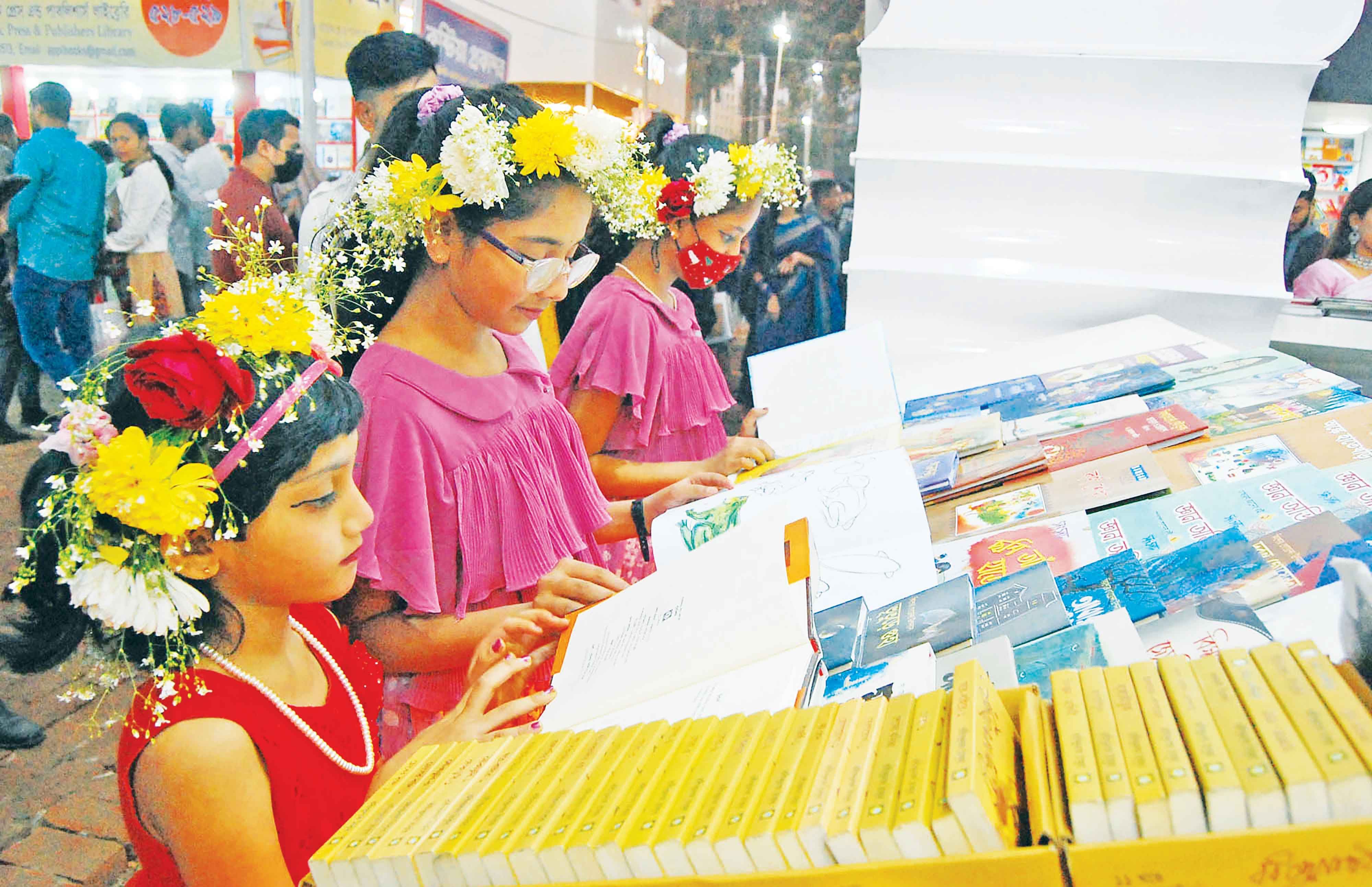 সিসিমপুরের পরিবেশনা ছাড়াই বইমেলায় কাটল শিশুপ্রহর