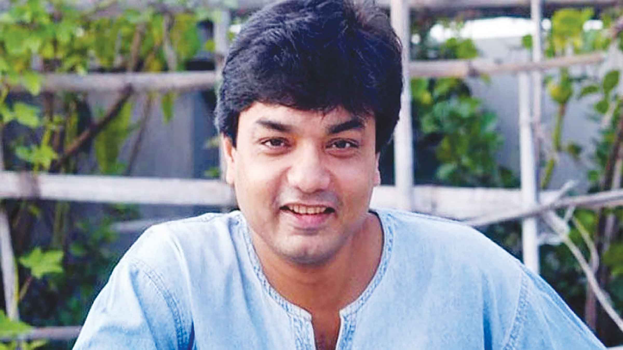 ভালোবাসা দিবসে আগুনের 'এক গস্নাস নীরবতা'