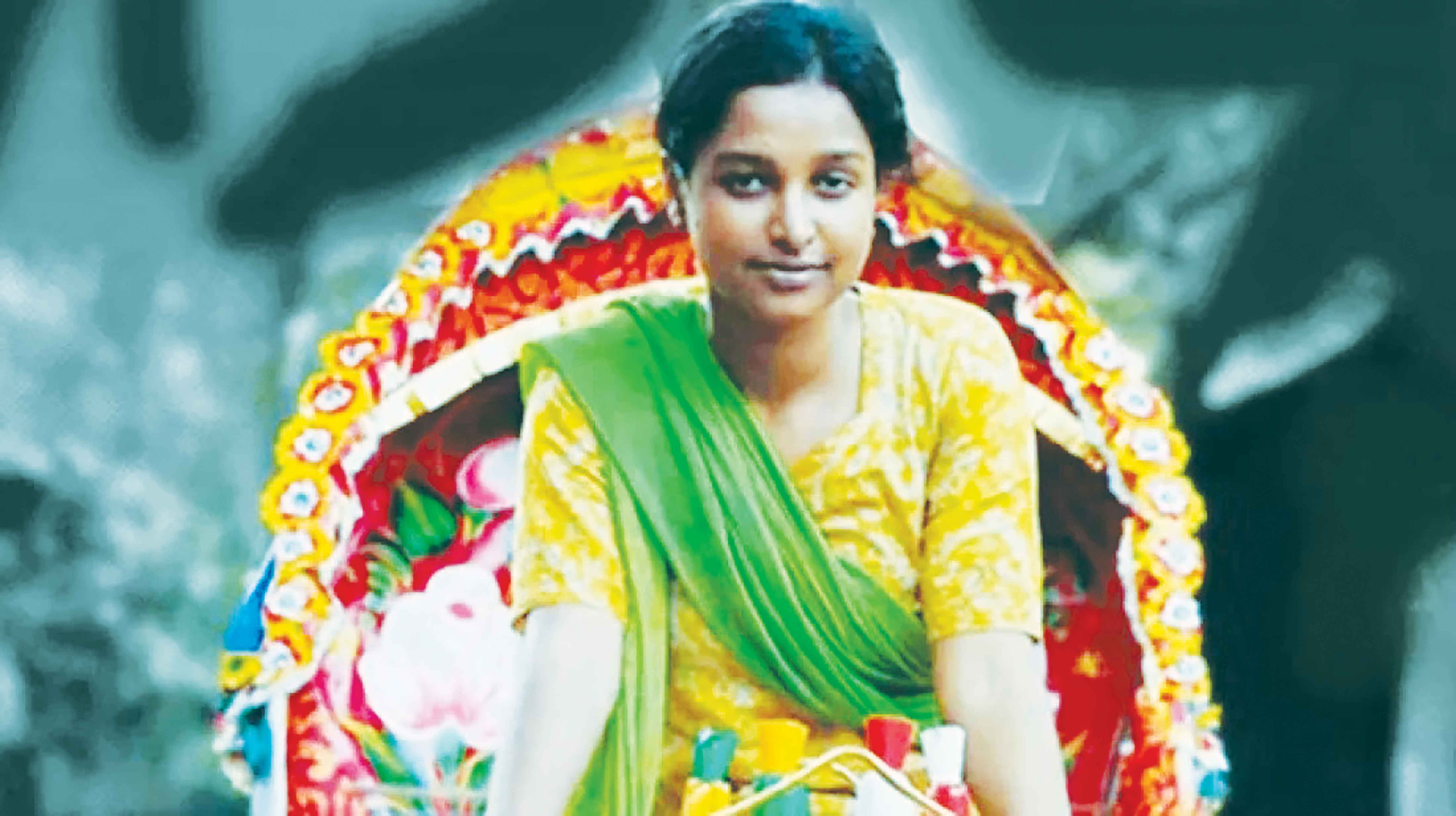 'রিকশা গার্ল' প্রদর্শনীতে শতাধিক রিকশাচালক