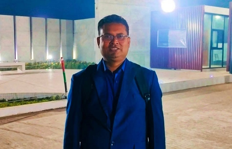 বেরোবিতে শহীদ আবু সাঈদ বই মেলার দায়িত্বে আওয়ামী শিক্ষক!