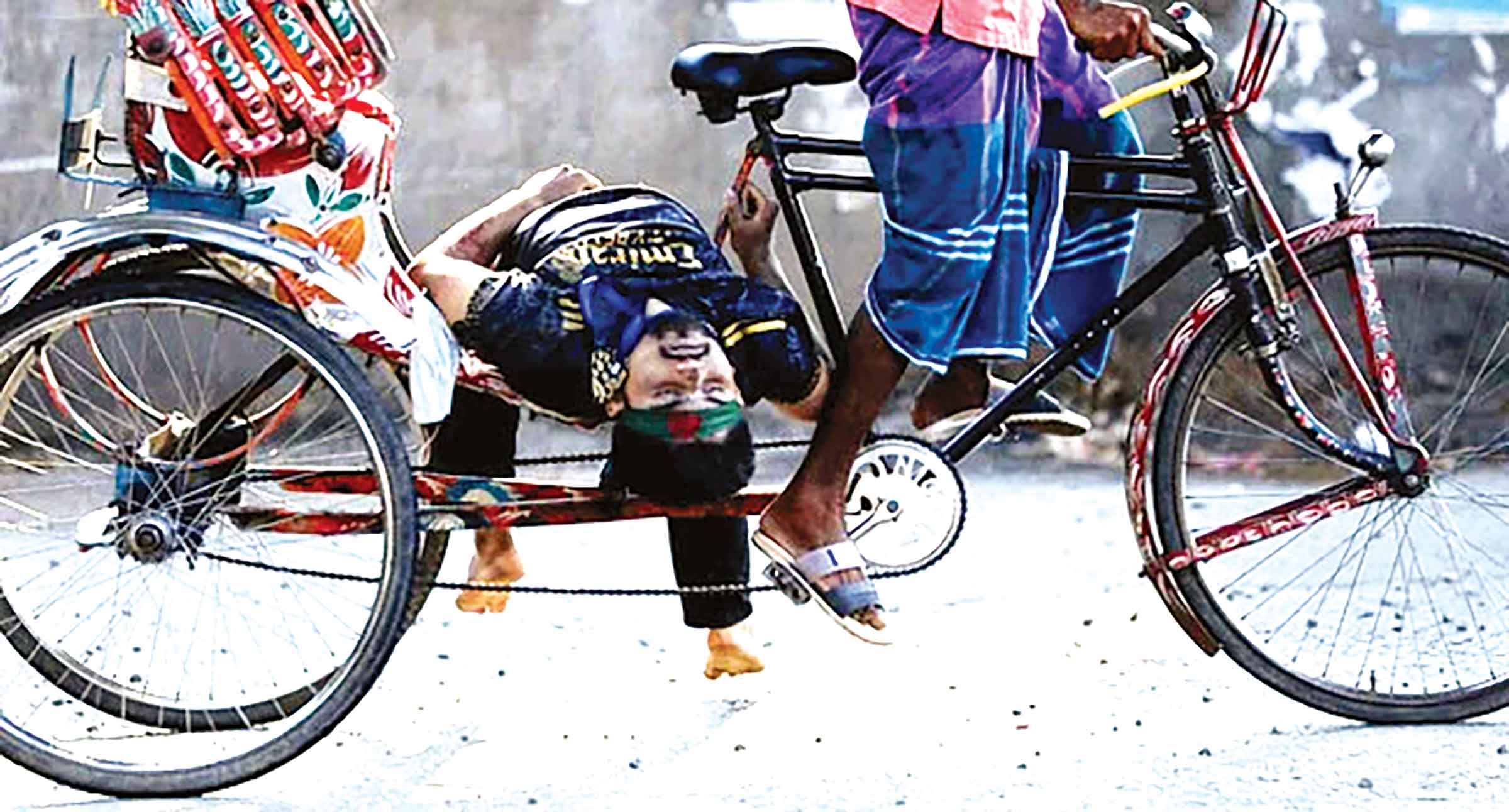 হাসিনার নির্দেশে আন্দোলন দমাতে অভিযান