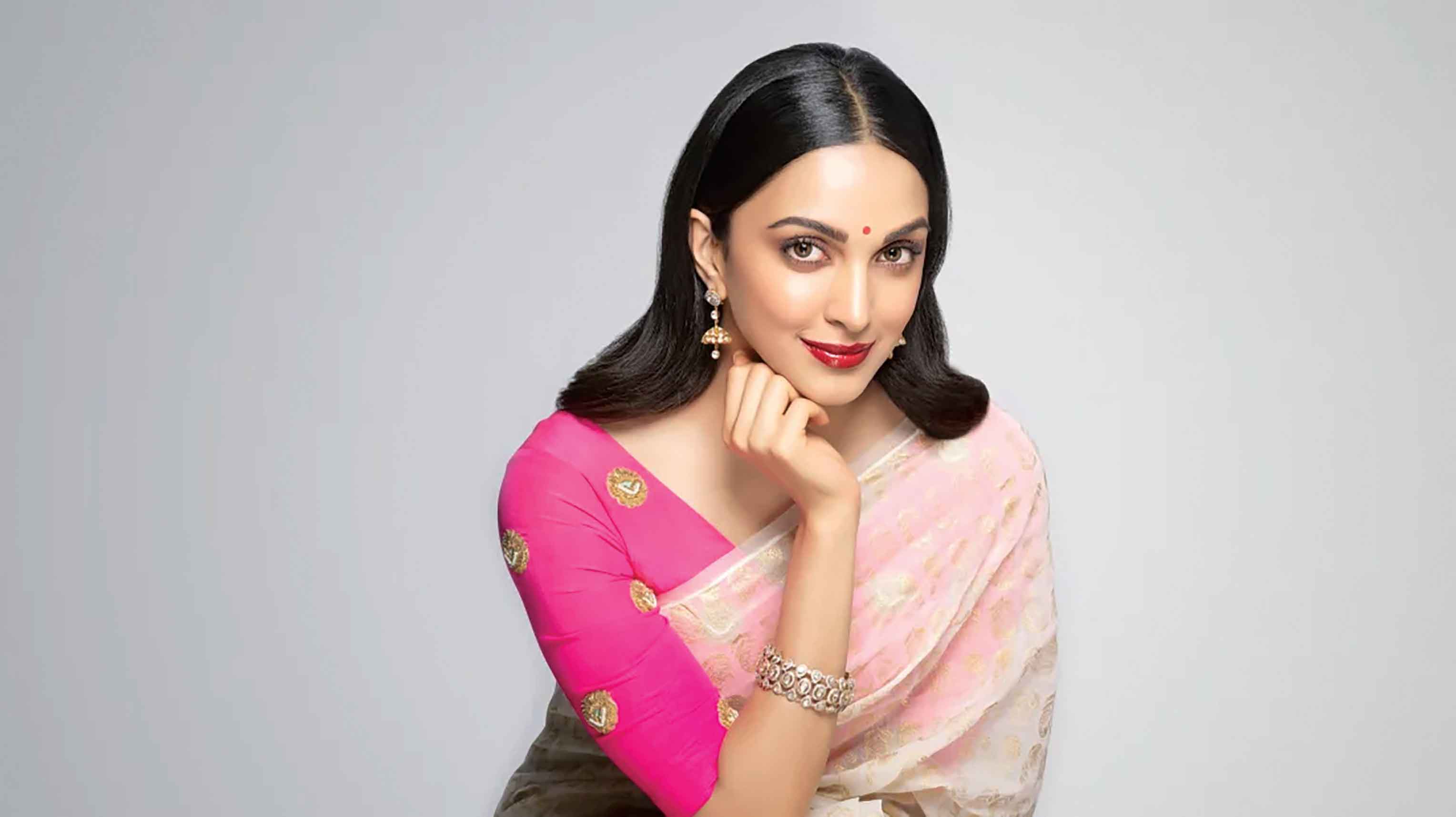দোভাষী কিয়ারা আদভানি