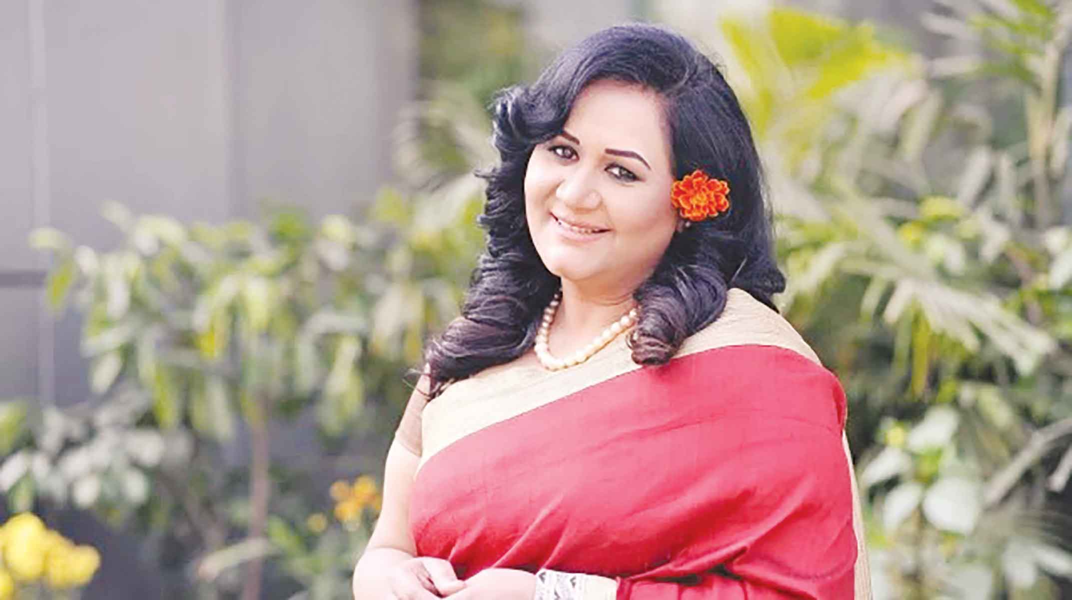 নতুন দুই গান নিয়ে ফাহমিদা নবী