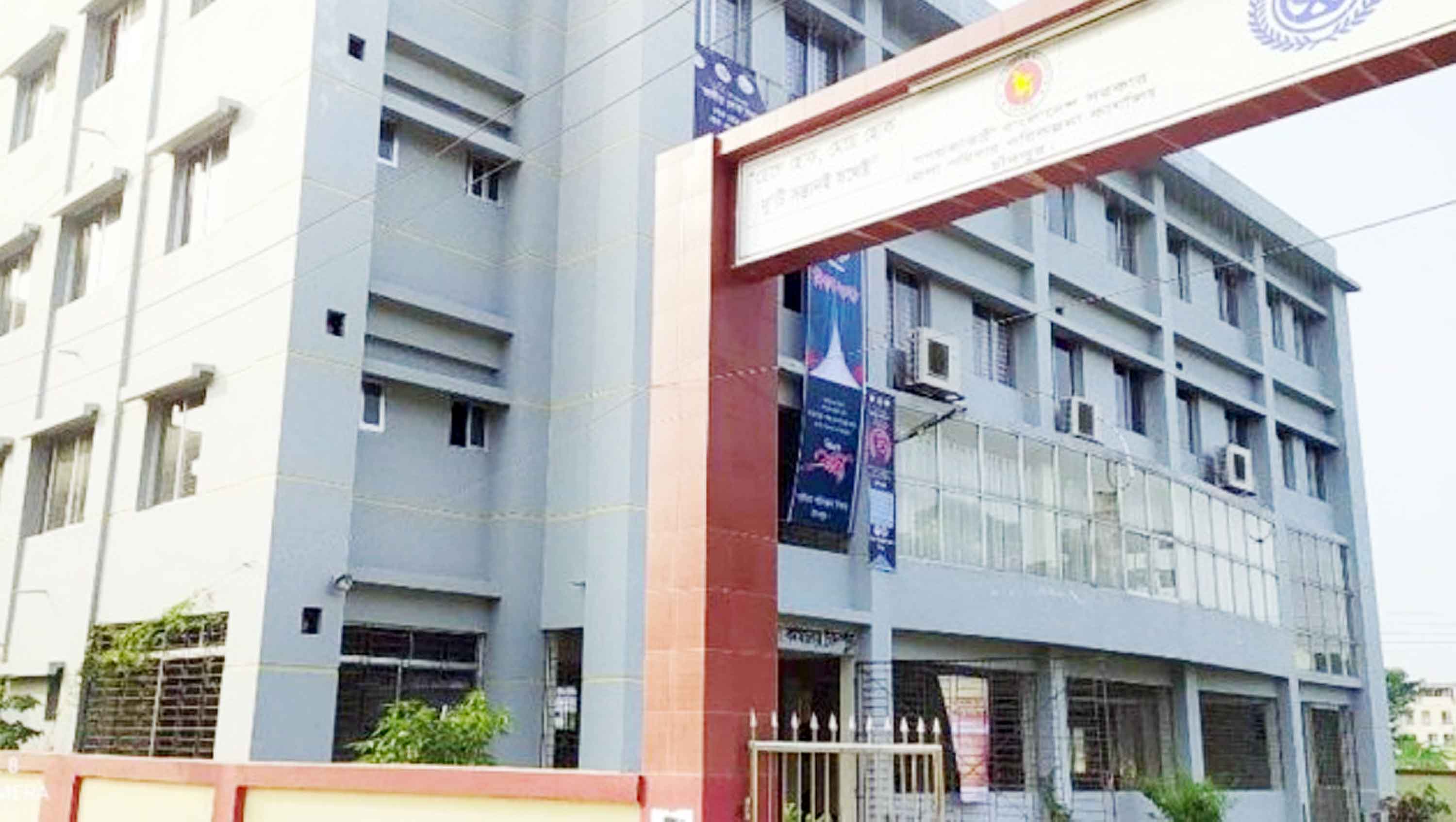 চাঁদপুর জেলা পরিবার পরিকল্পনা কার্যালয়ের ৩৭১ পদ খালি