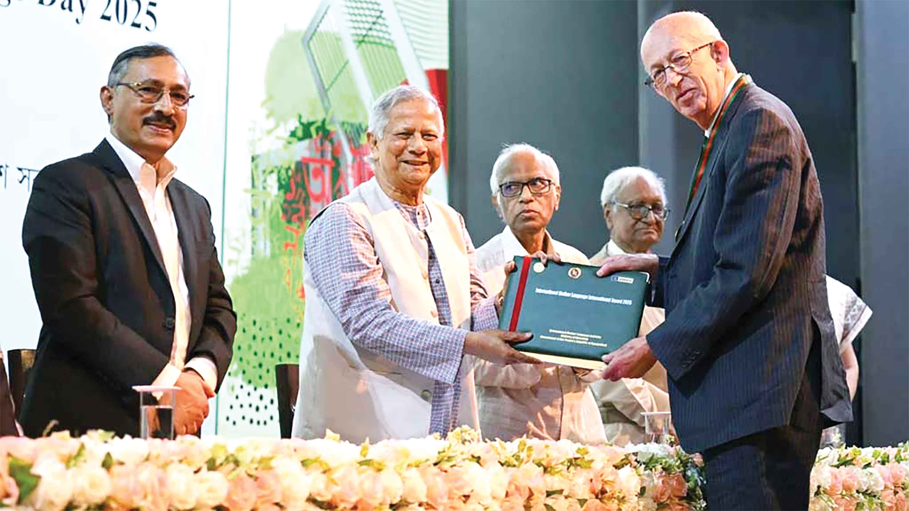 নতুন ভাষা শিখলে মাতৃভাষা দুর্বল হয়, এ ধারণা ভিত্তিহীন