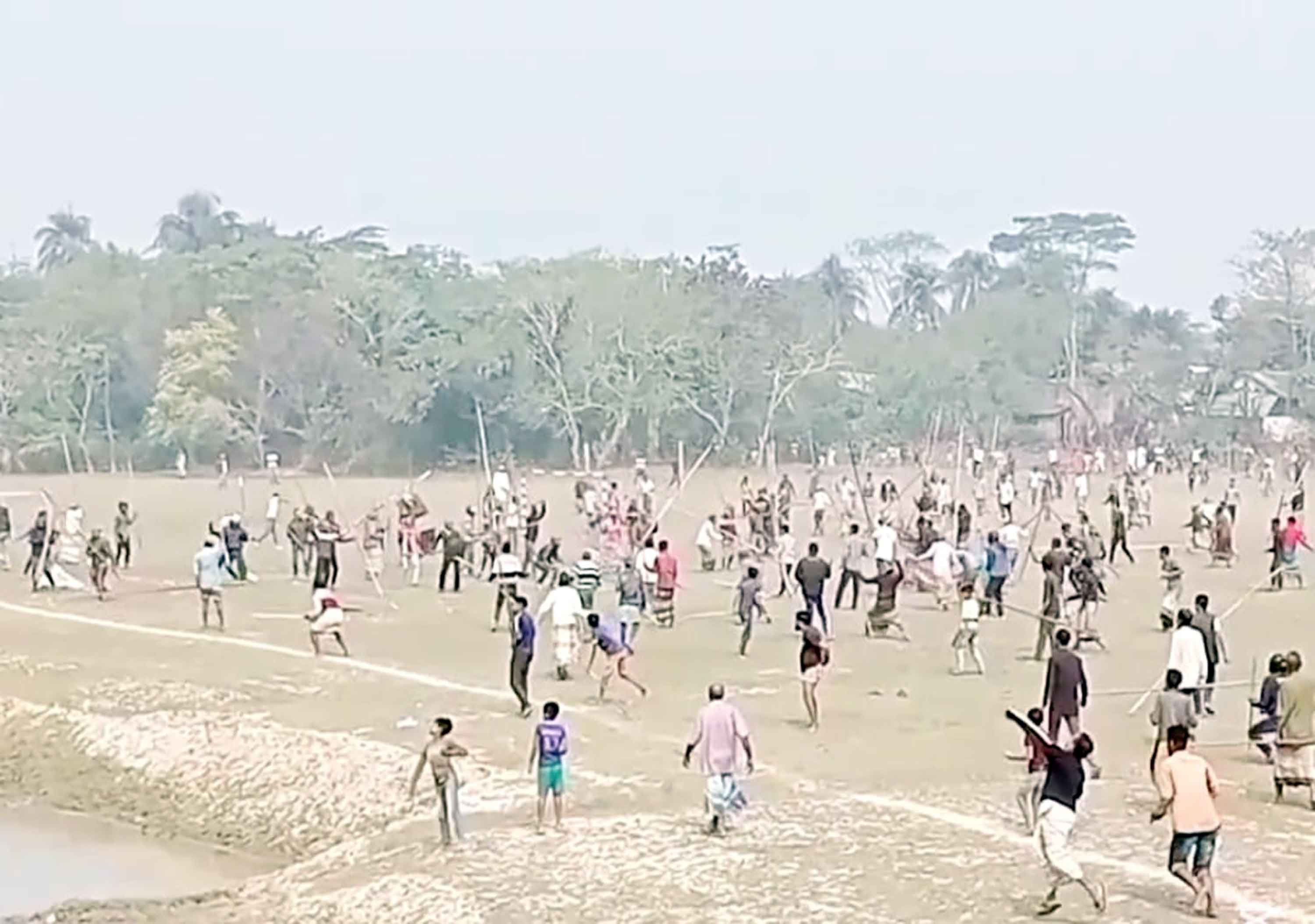 শান্তিগঞ্জে শিরনীর আয়োজনকে কেন্দ্র করে সংঘর্ষে আহত ২৫